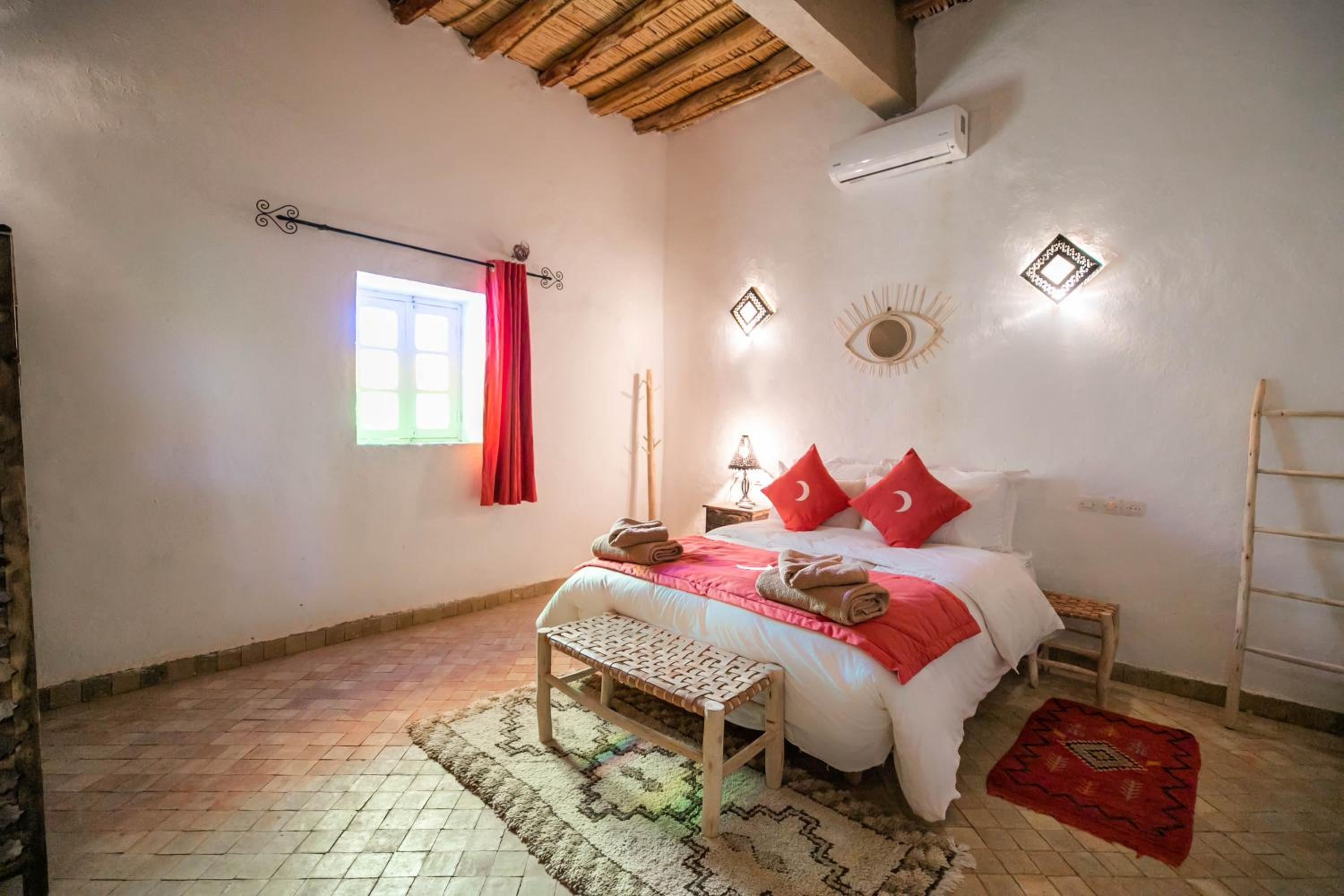 Double Room - Photo 5