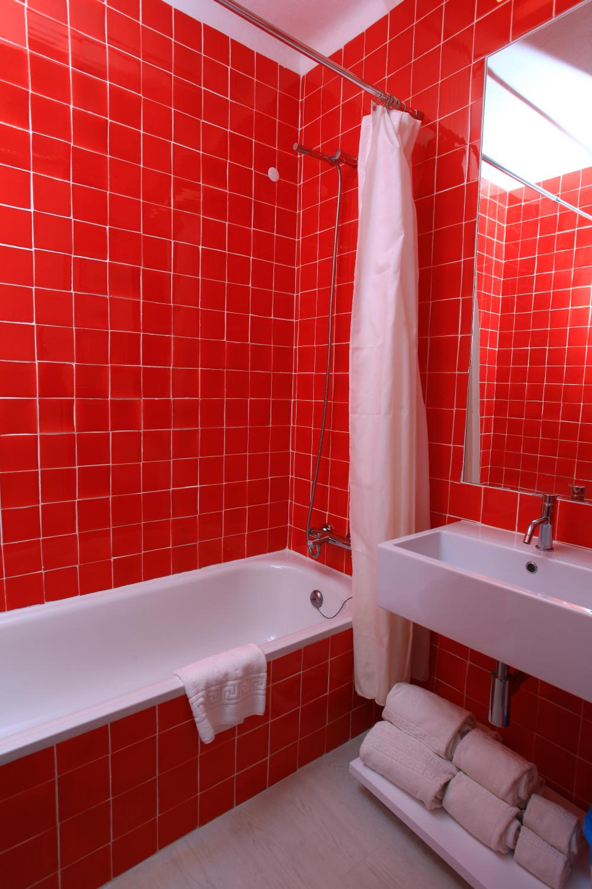 Two-Bedroom Apartment - Photo 6