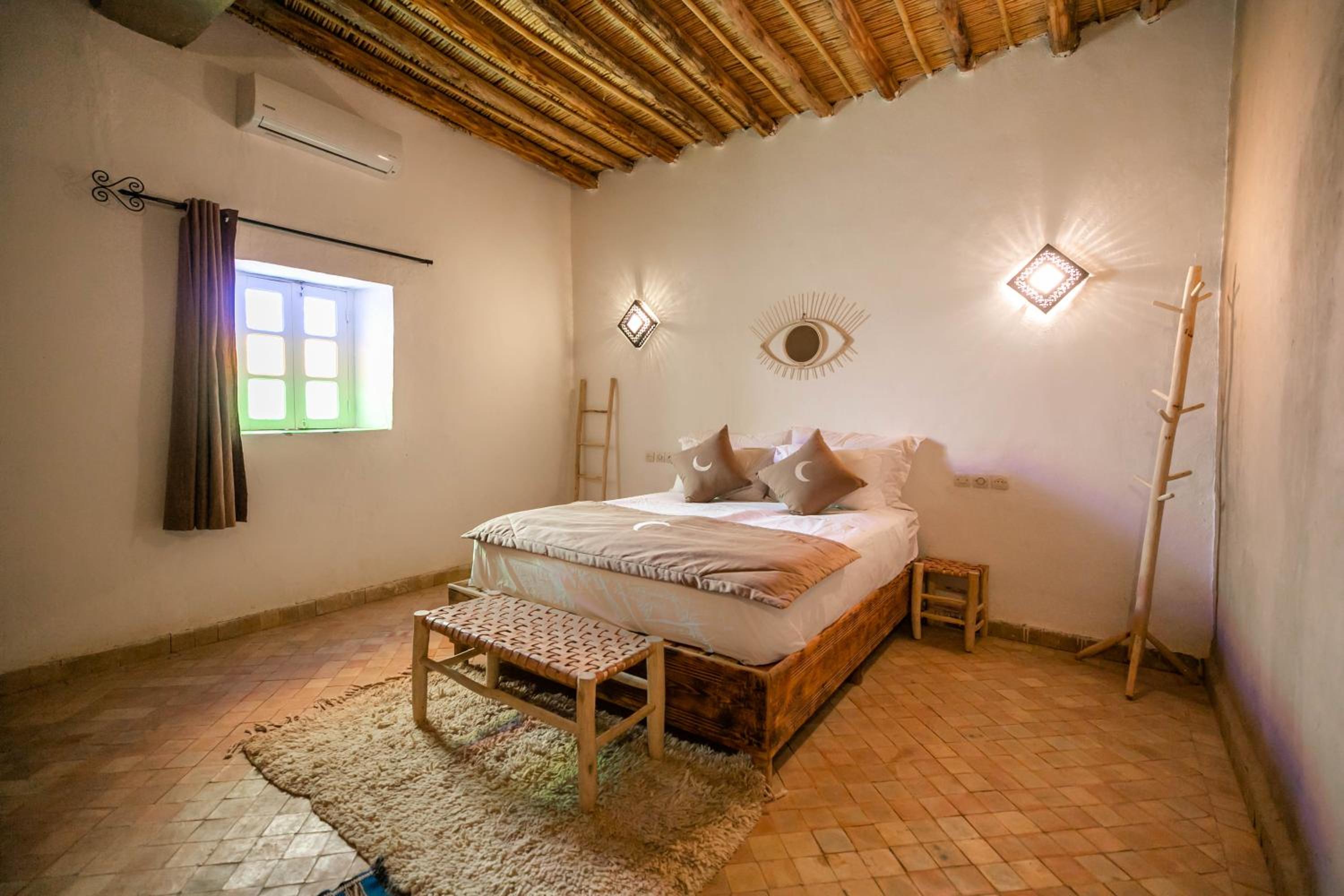 Double Room - Photo 6