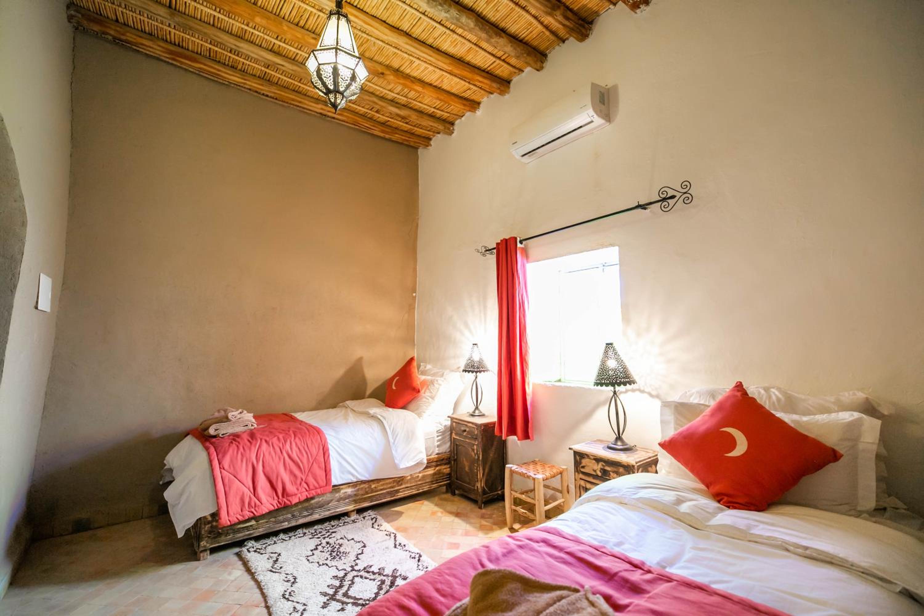 Double or Twin Room - Photo 4