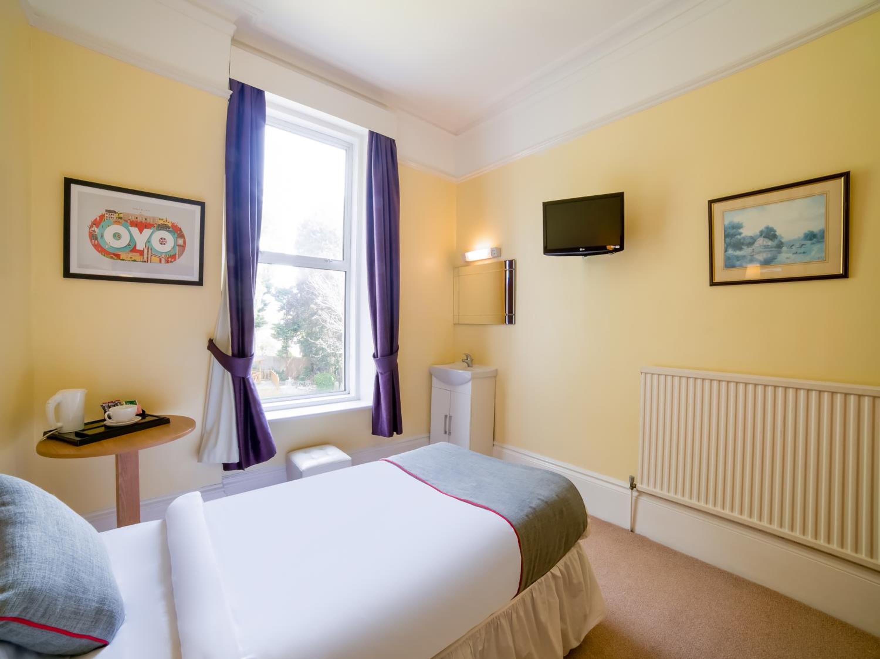 Standard Single Room with Shared Bathroom photo 1