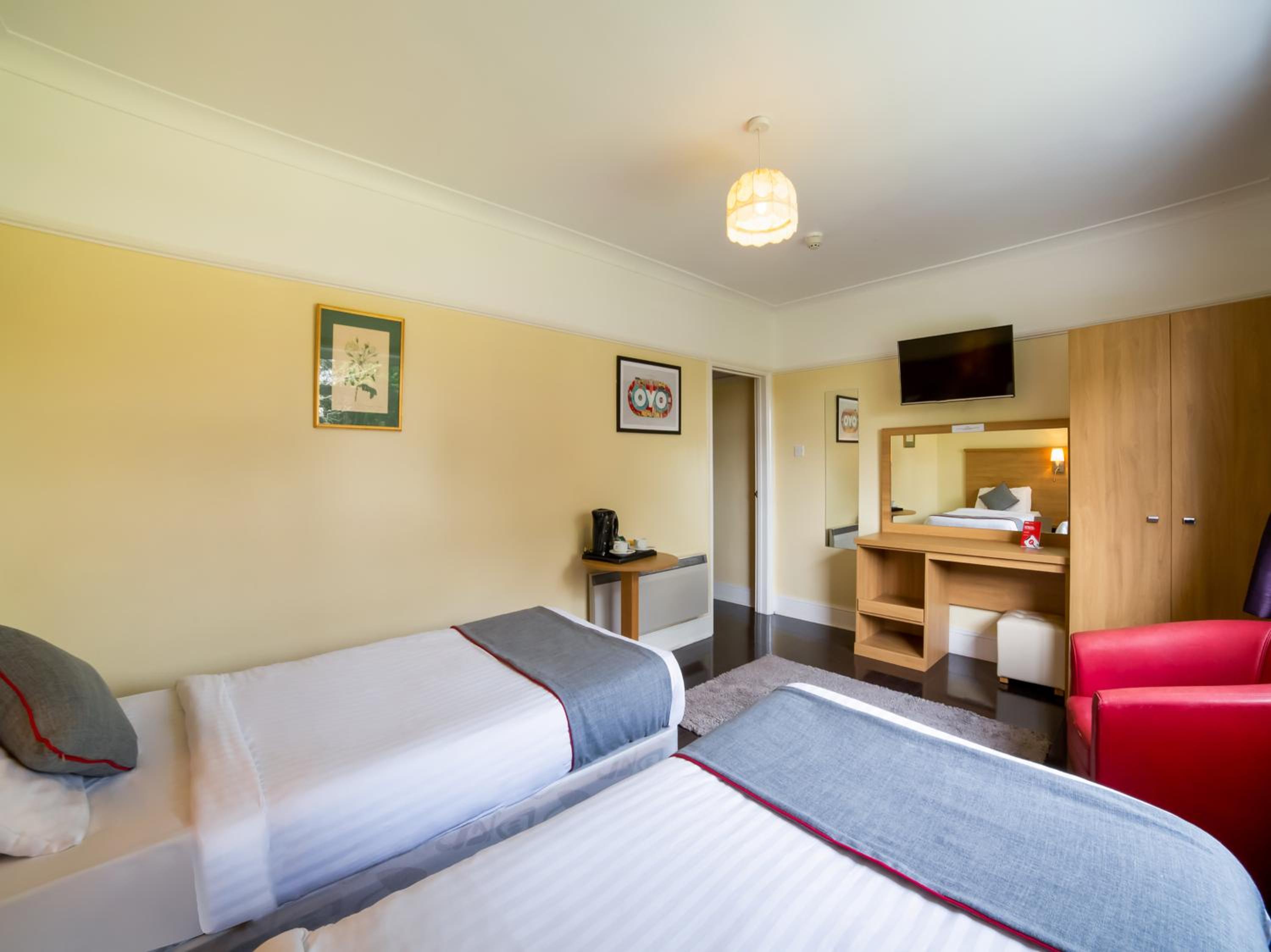 Standard Twin Room photo 1