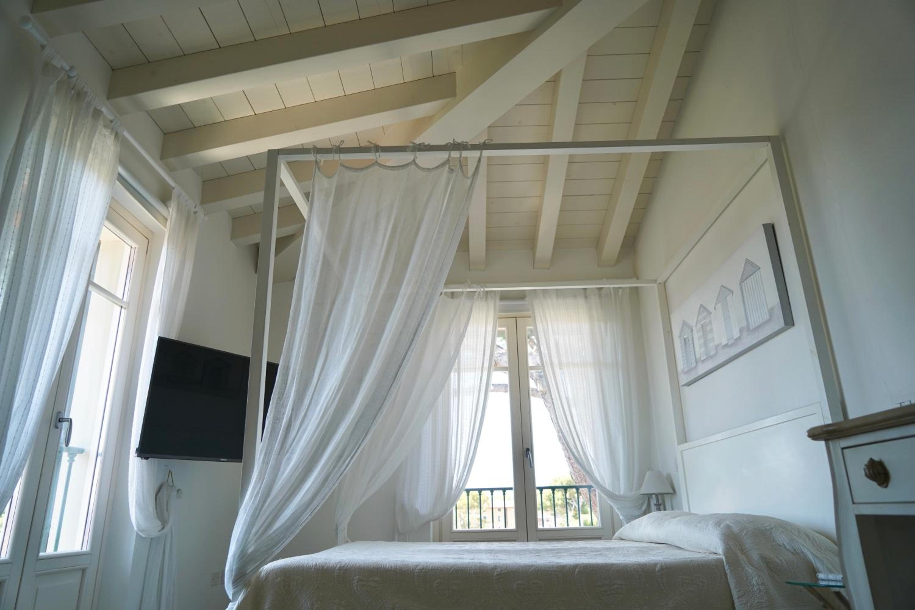 Double or Twin Room photo 1