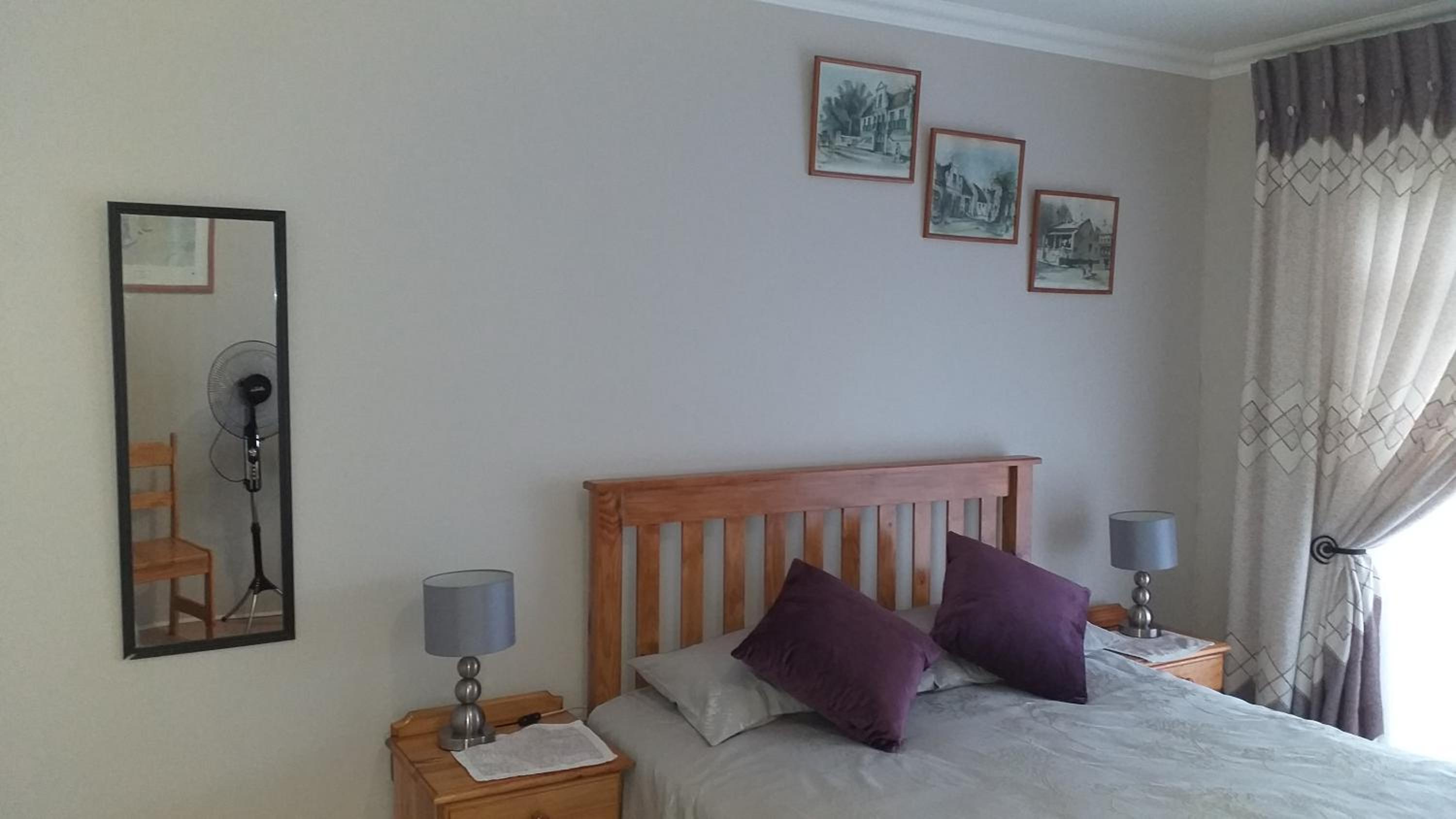 Double Room with Private External Bathroom - Photo 2