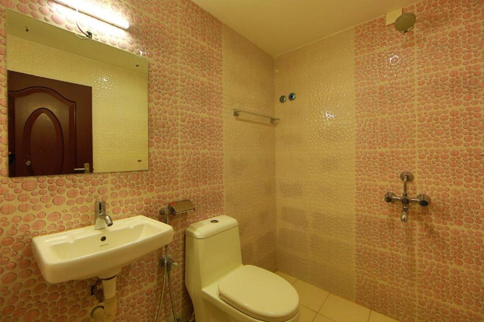Standard Double Room with Fan photo 2