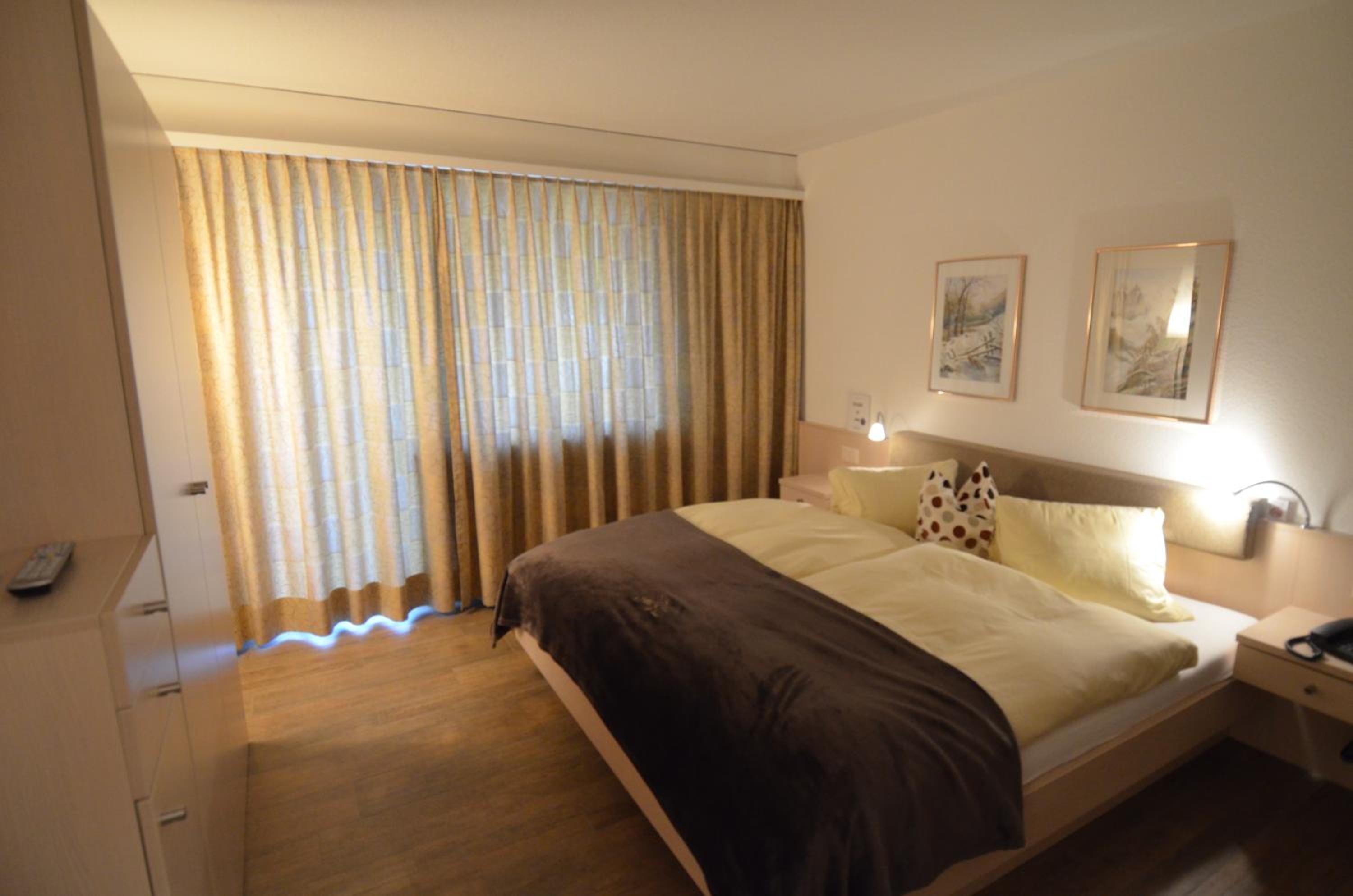 Double Room with Kitchenette and Balcony - Photo 2