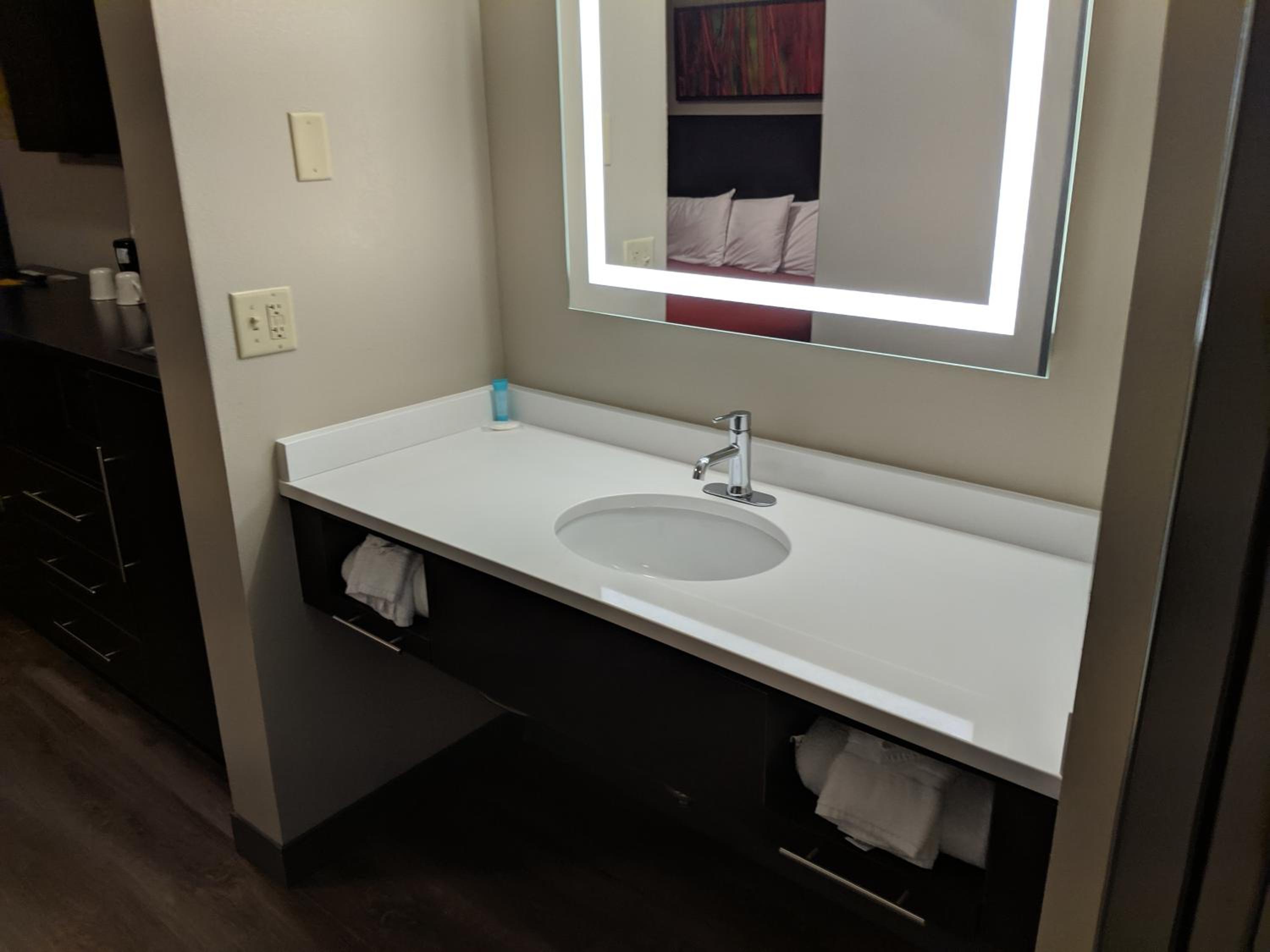 King Suite with Spa Bath