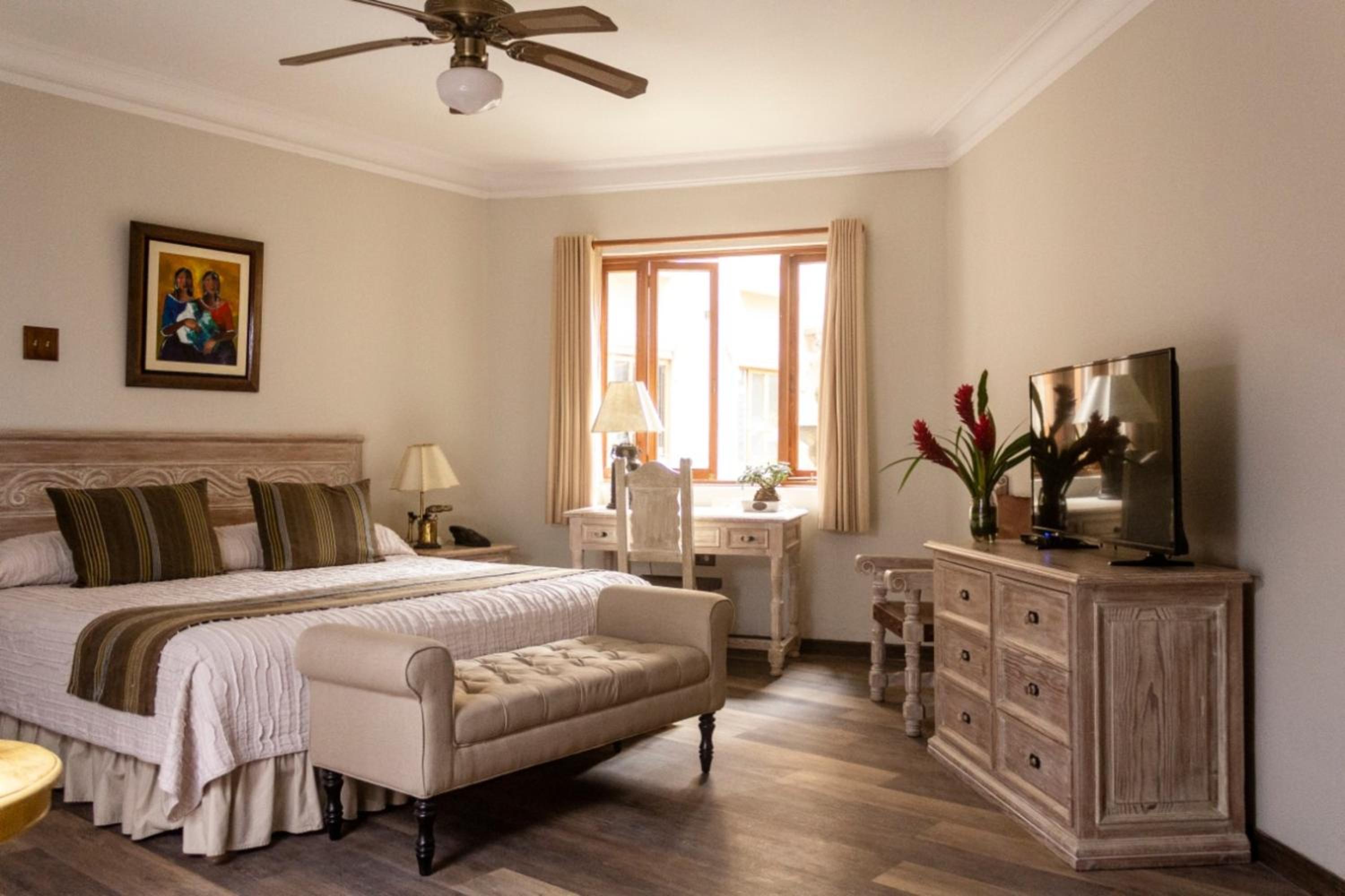 Senior Double Room - Photo 10