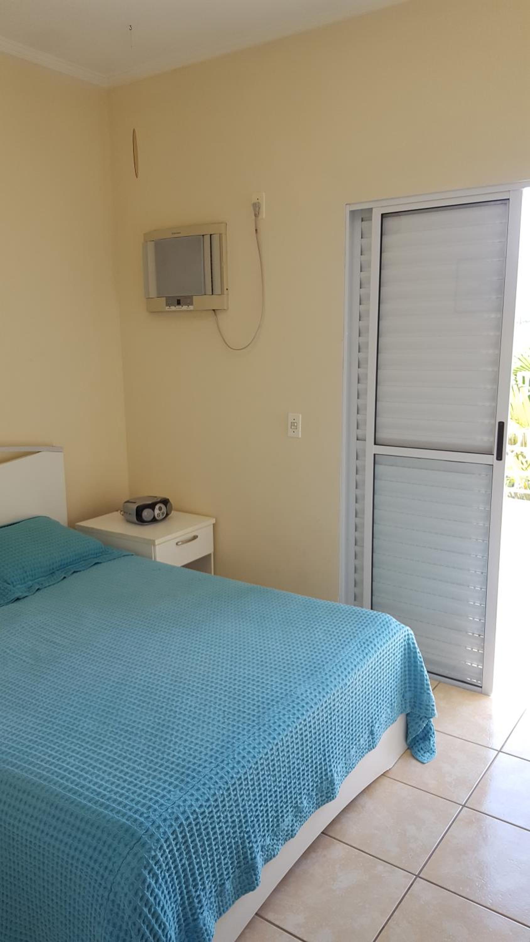 Two-Bedroom Apartment - Photo 5