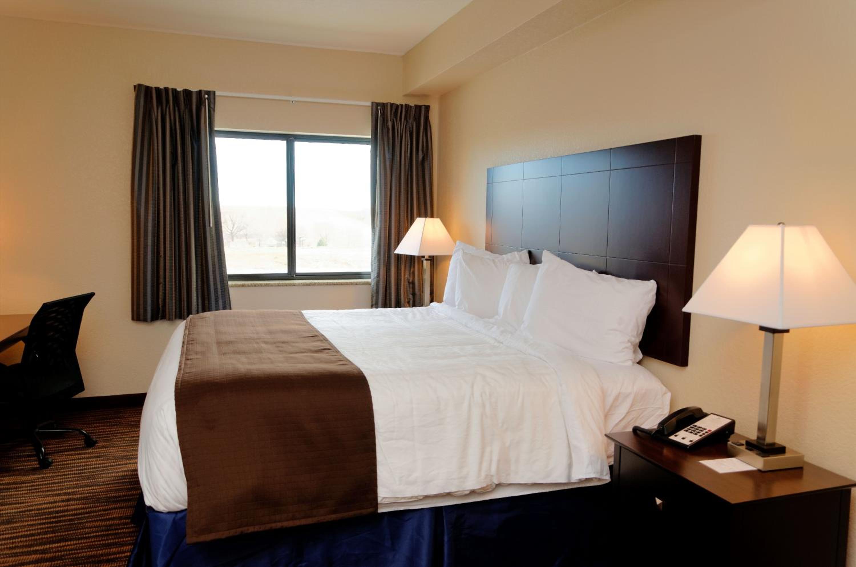 Standard King Room photo 1