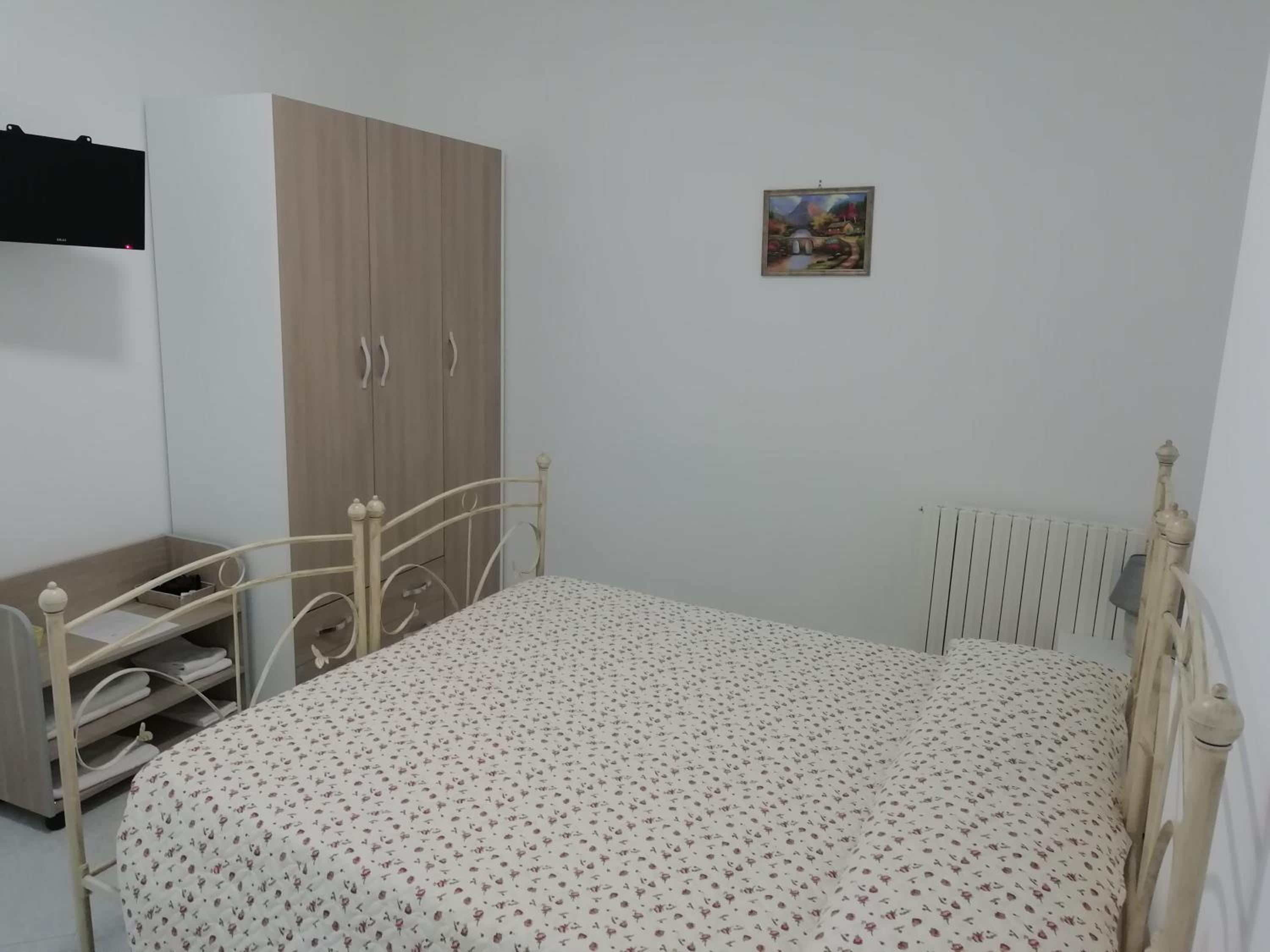 Double Room with Private Bathroom photo 1