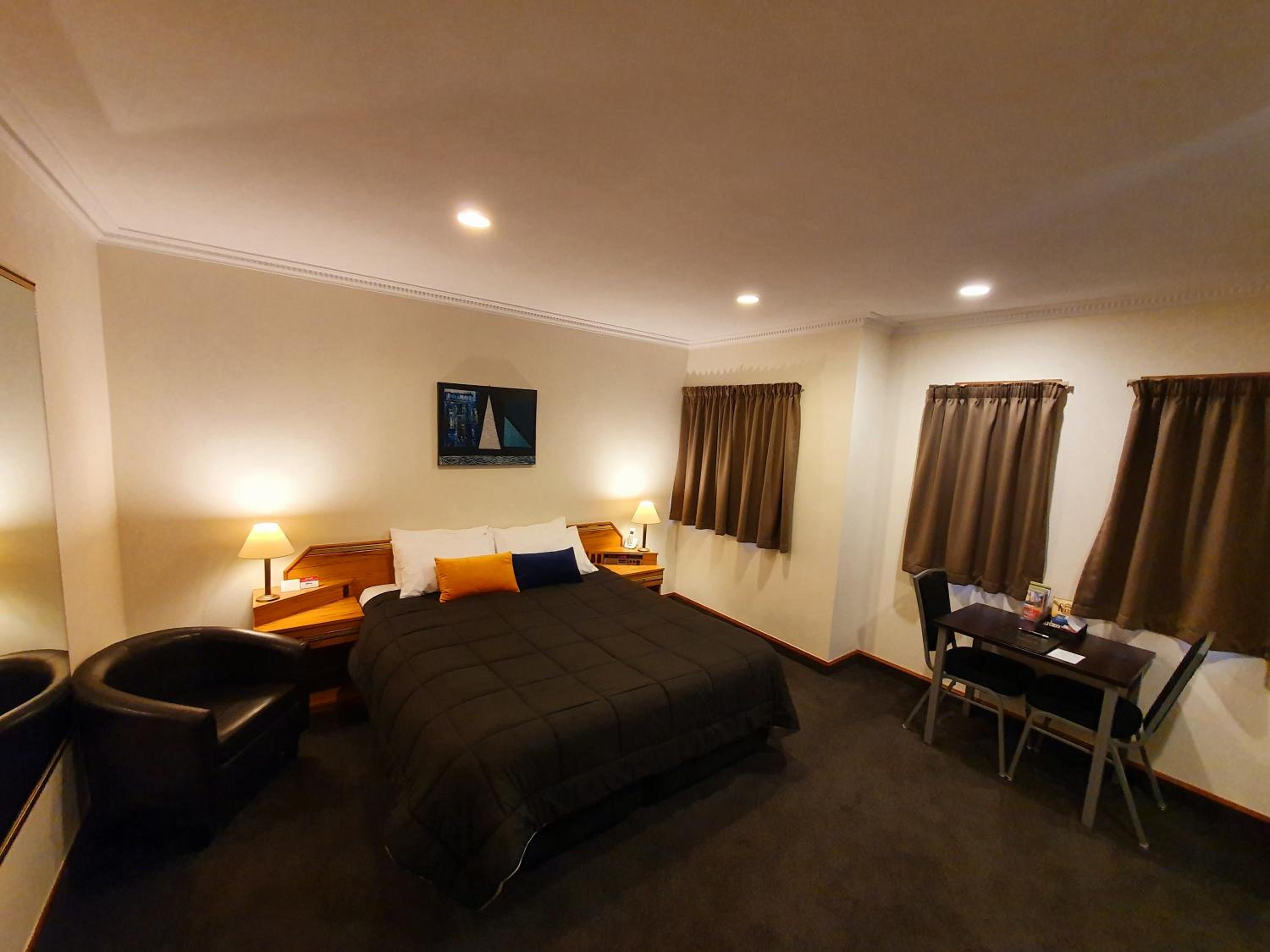 King Studio - Photo 1