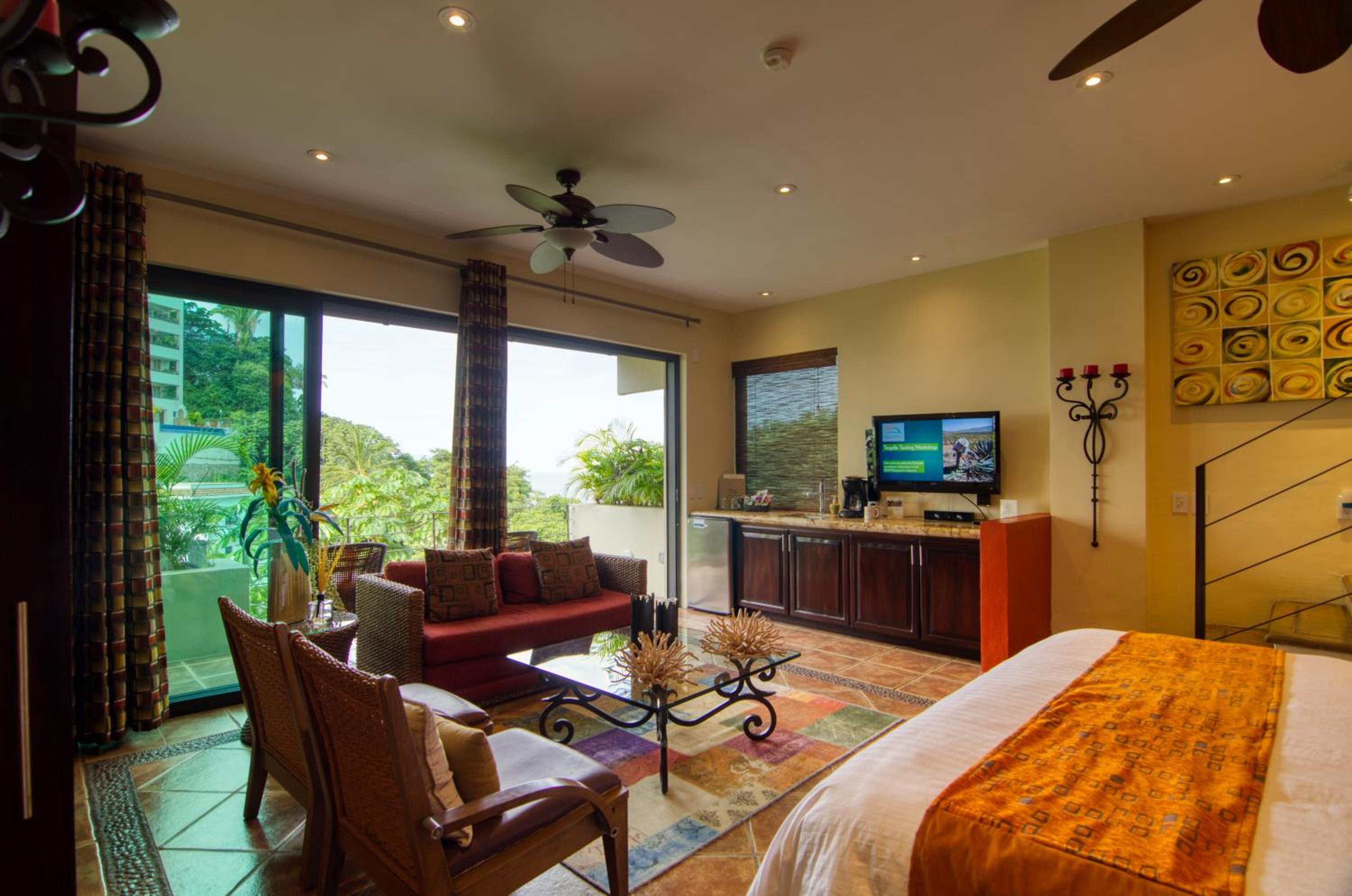 Deluxe Double Room with Ocean View - Photo 15