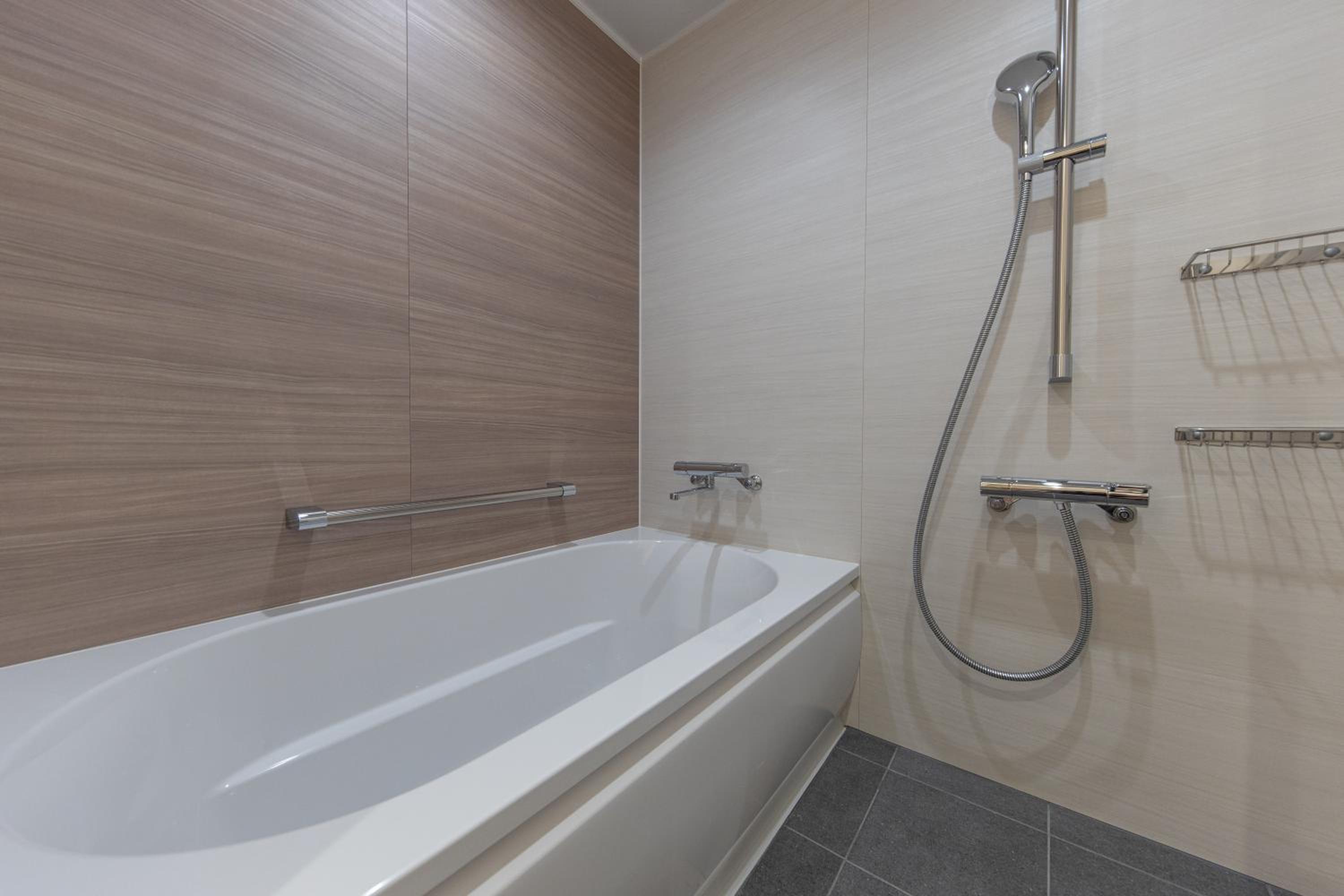 Limited Offer - Superior Twin Room thumbnail 5