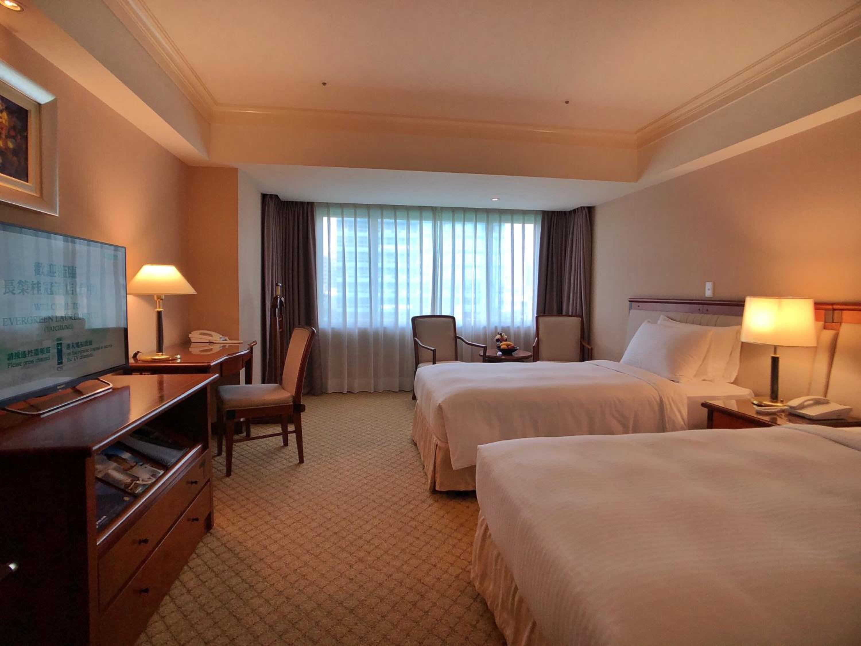 Superior  Twin Room - Photo 2