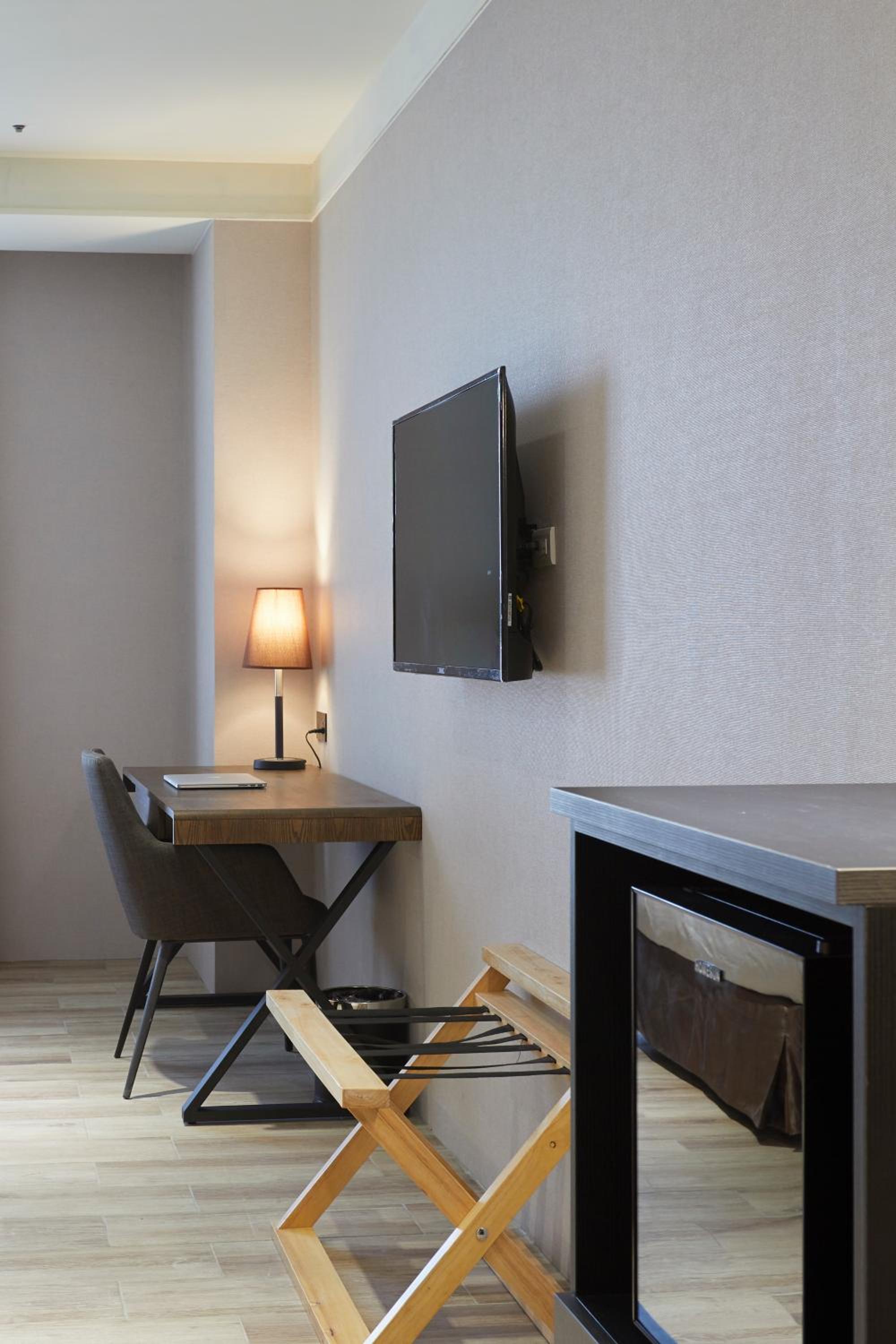 Double Room - Photo 6