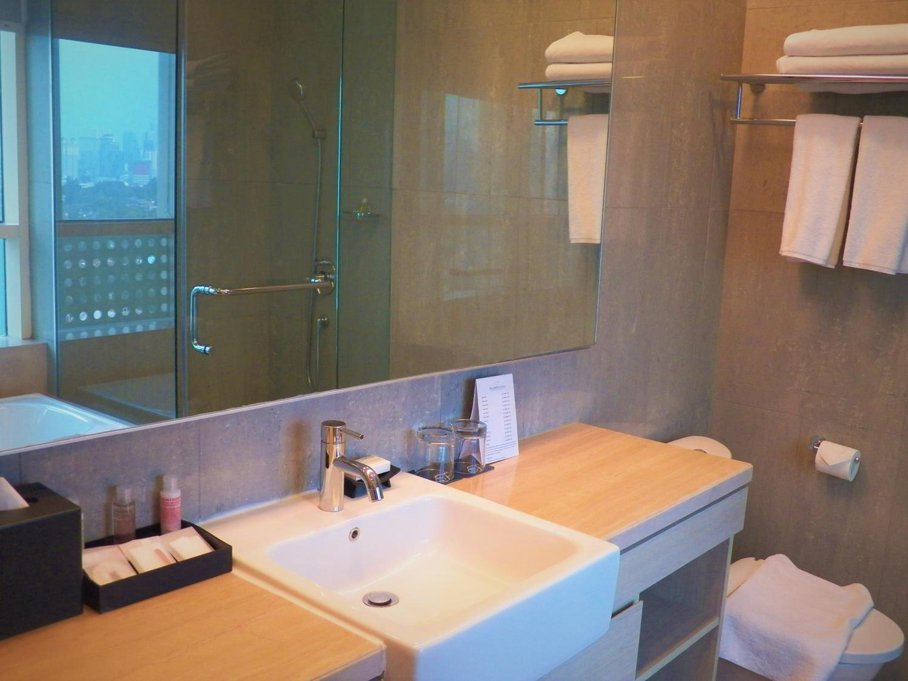 Three-Bedroom Apartment - Photo 3