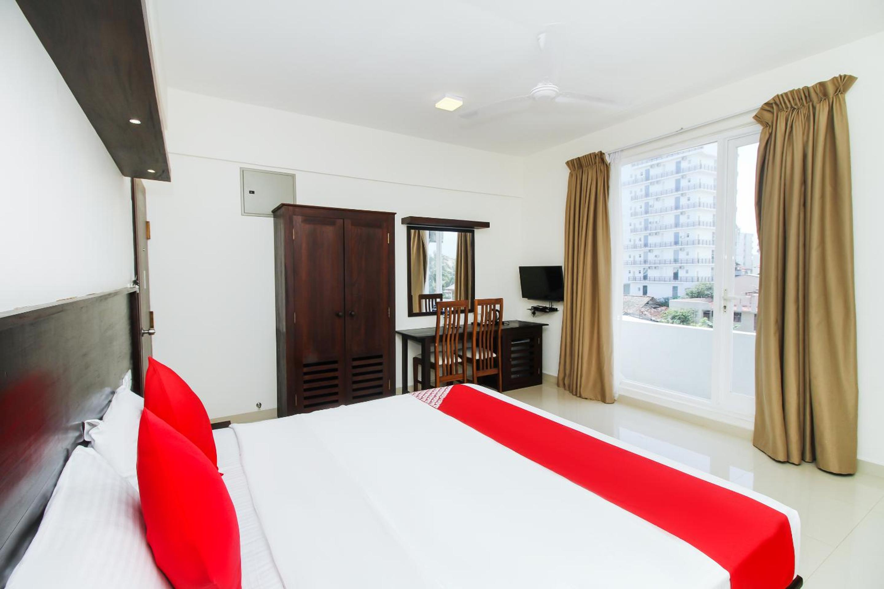 Deluxe Double Room photo 3