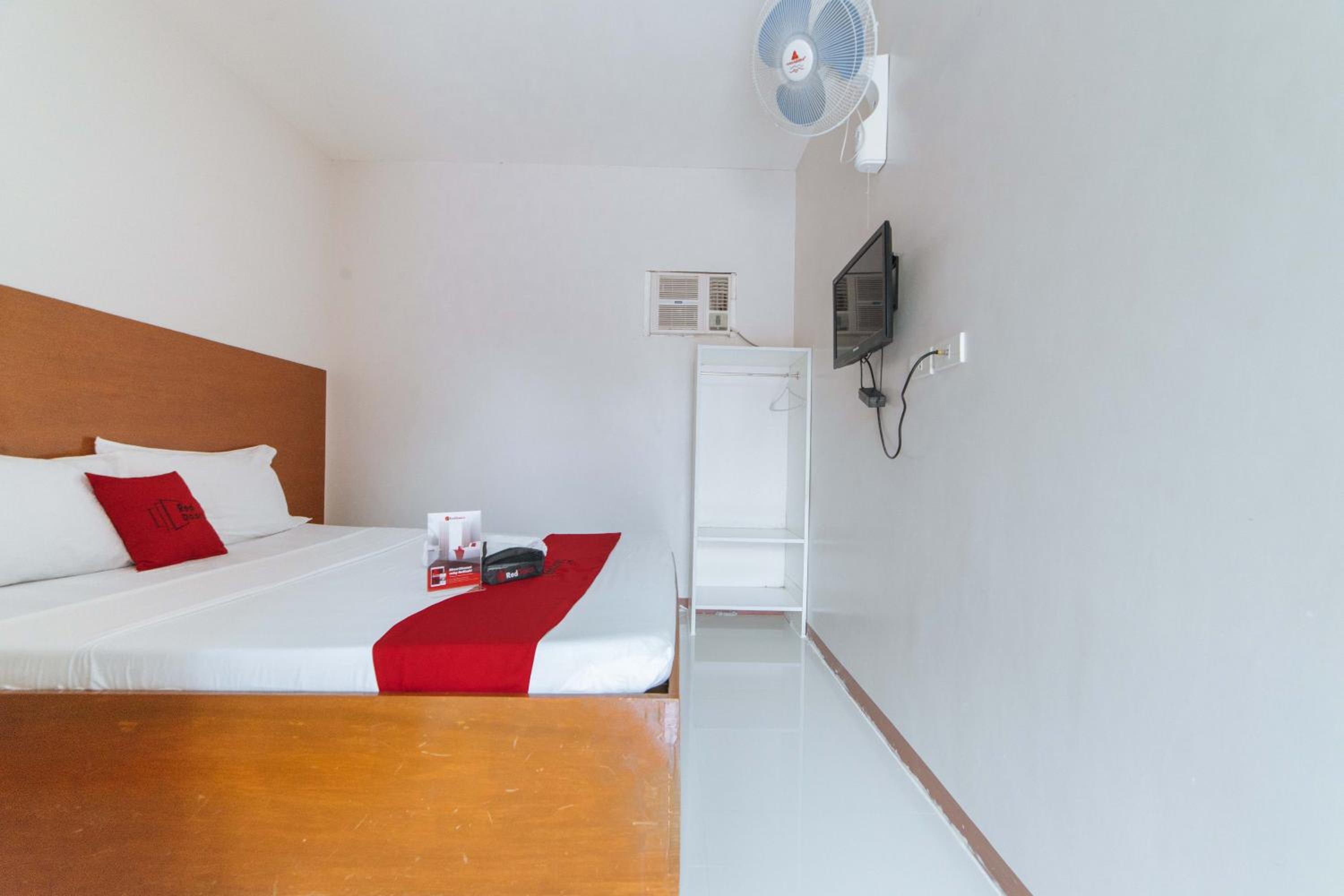 Double Room - Photo 10