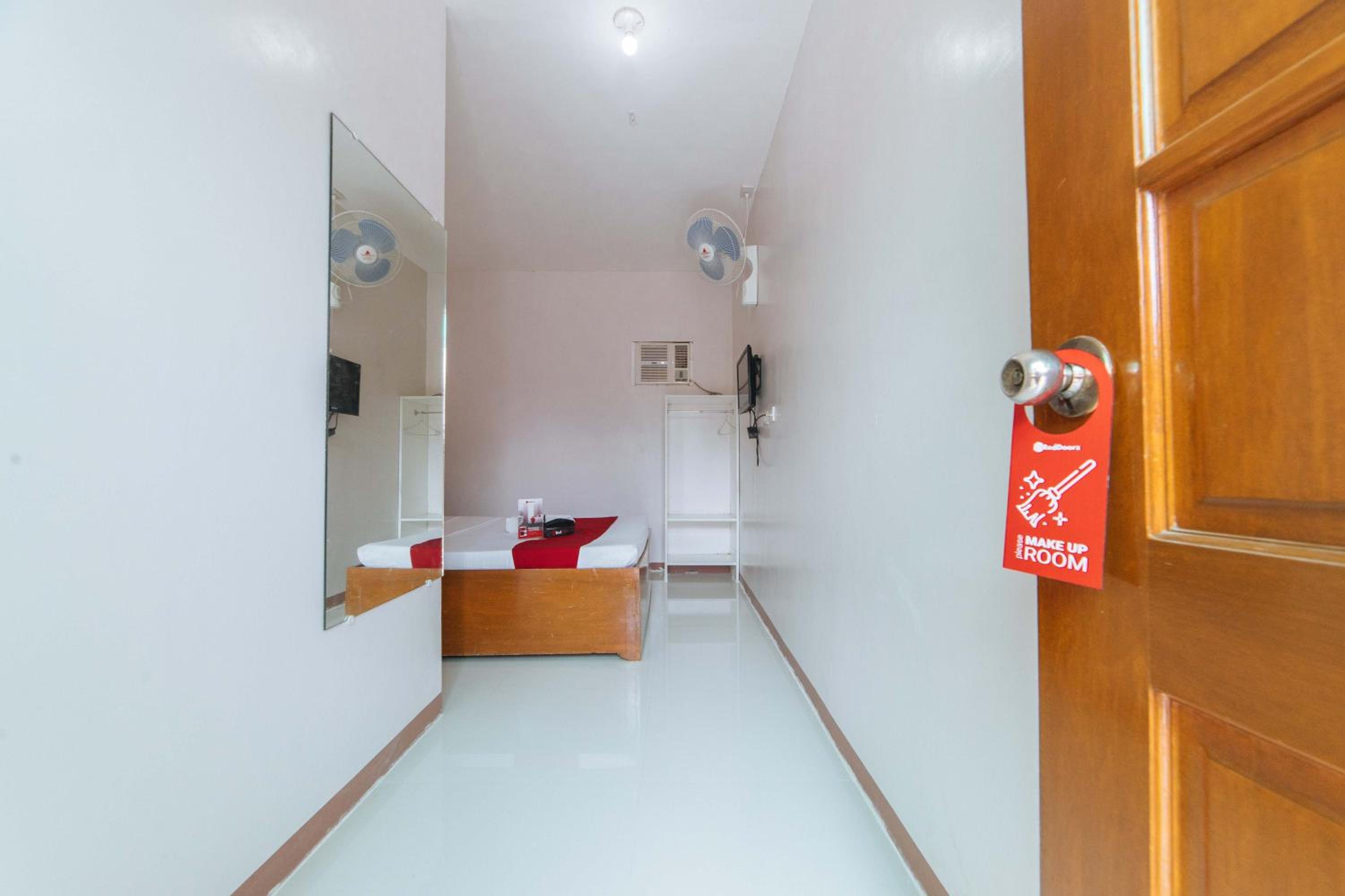 Double Room - Photo 6