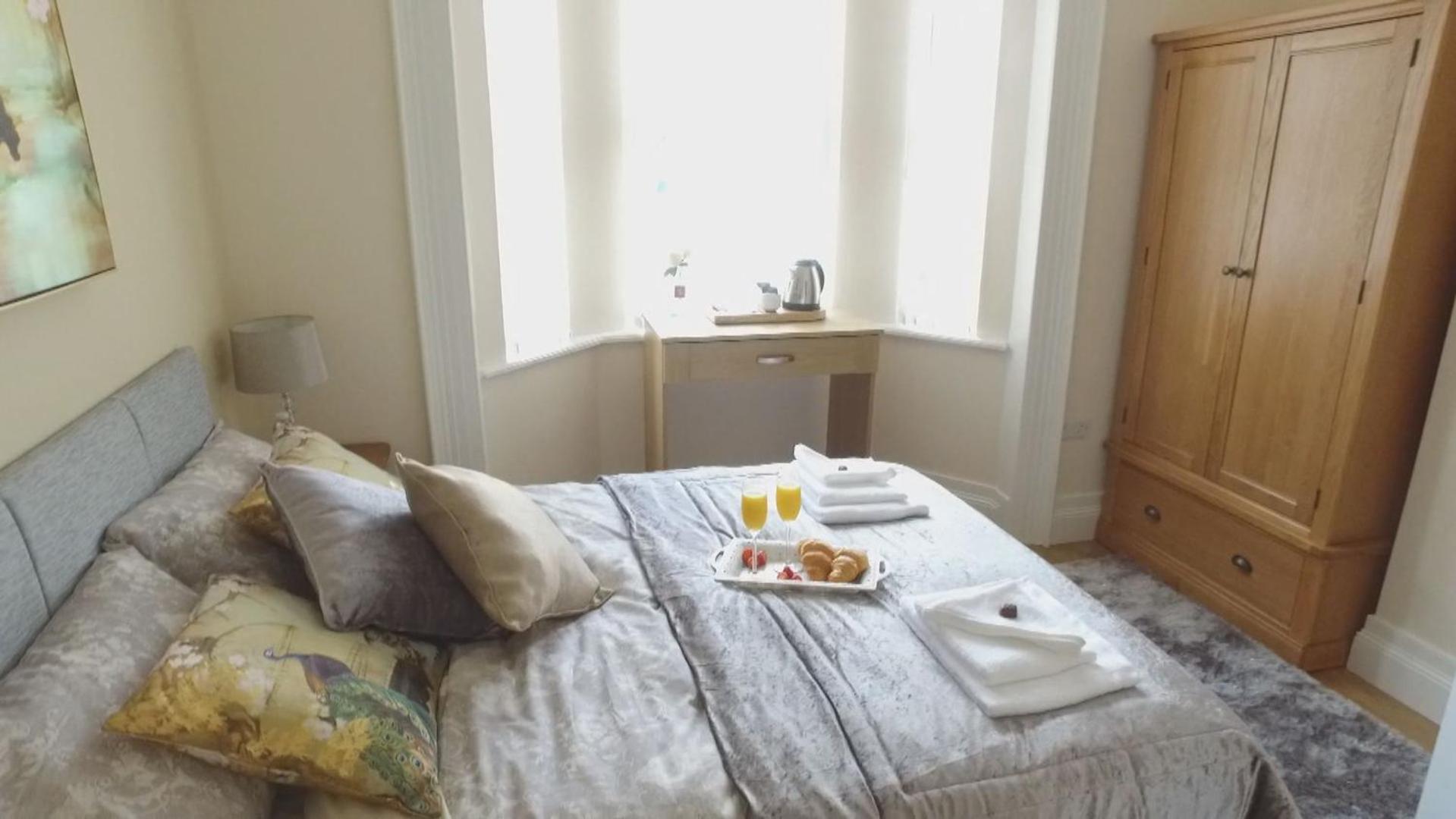 Deluxe Double Room photo 3