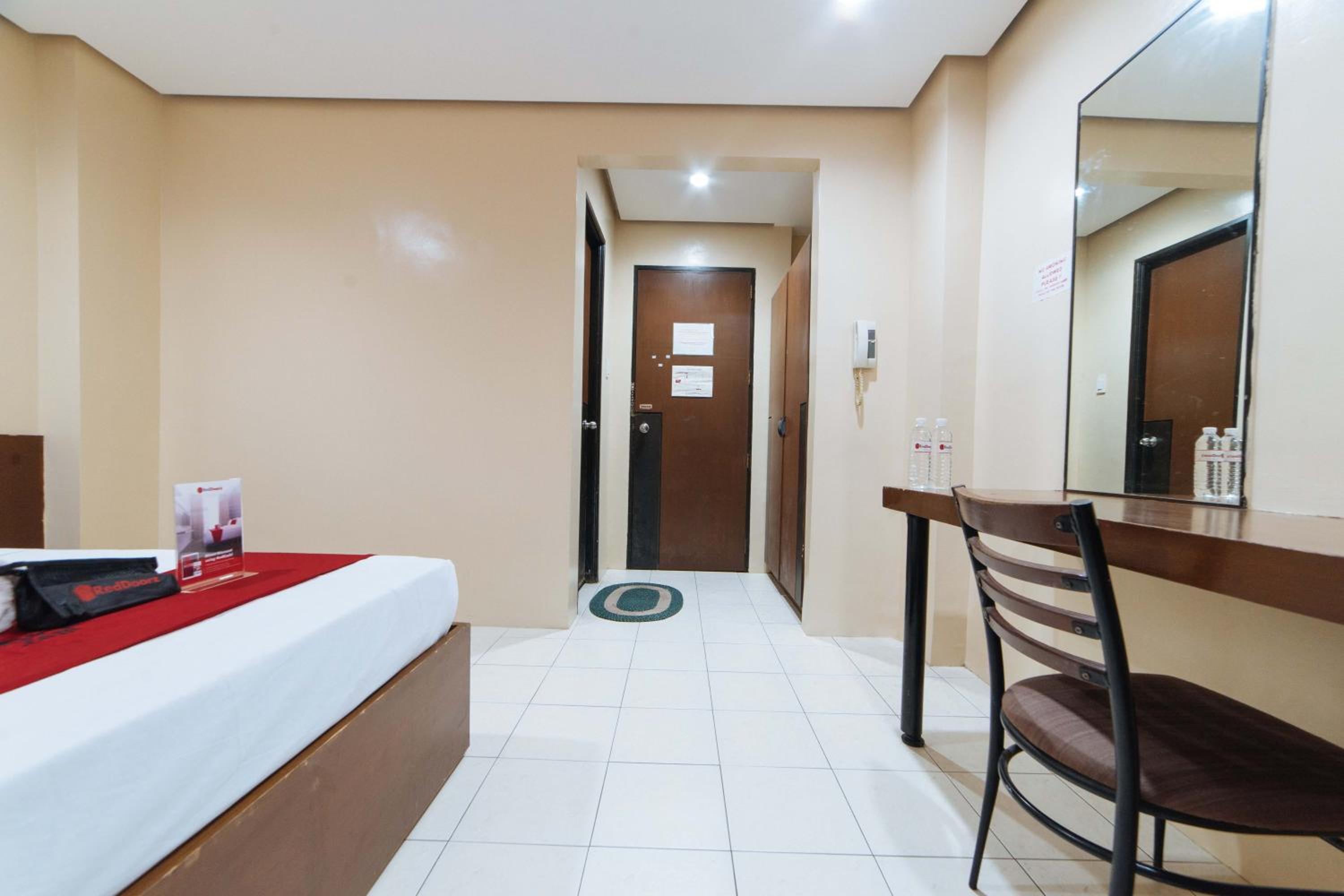 Double Room - Photo 2