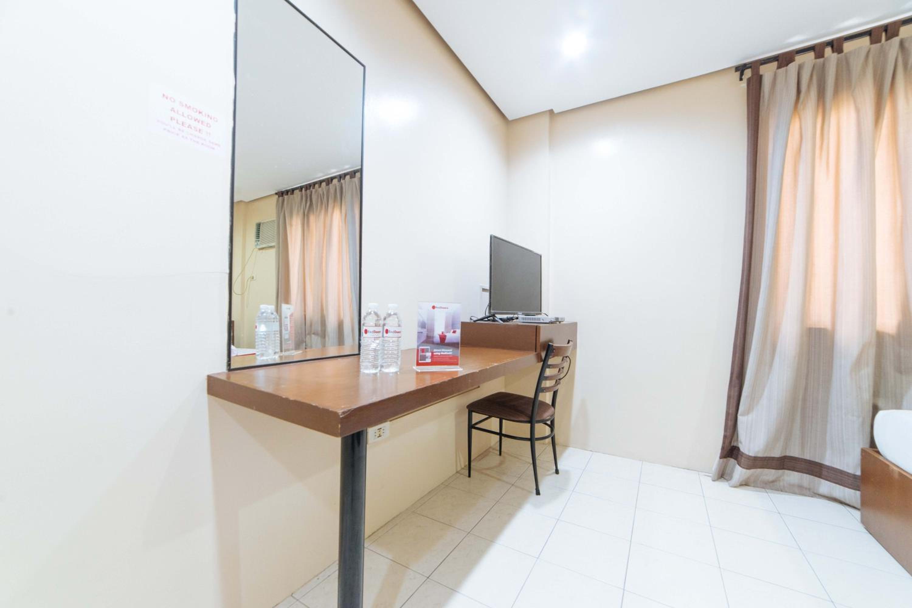 Twin Room - Photo 2