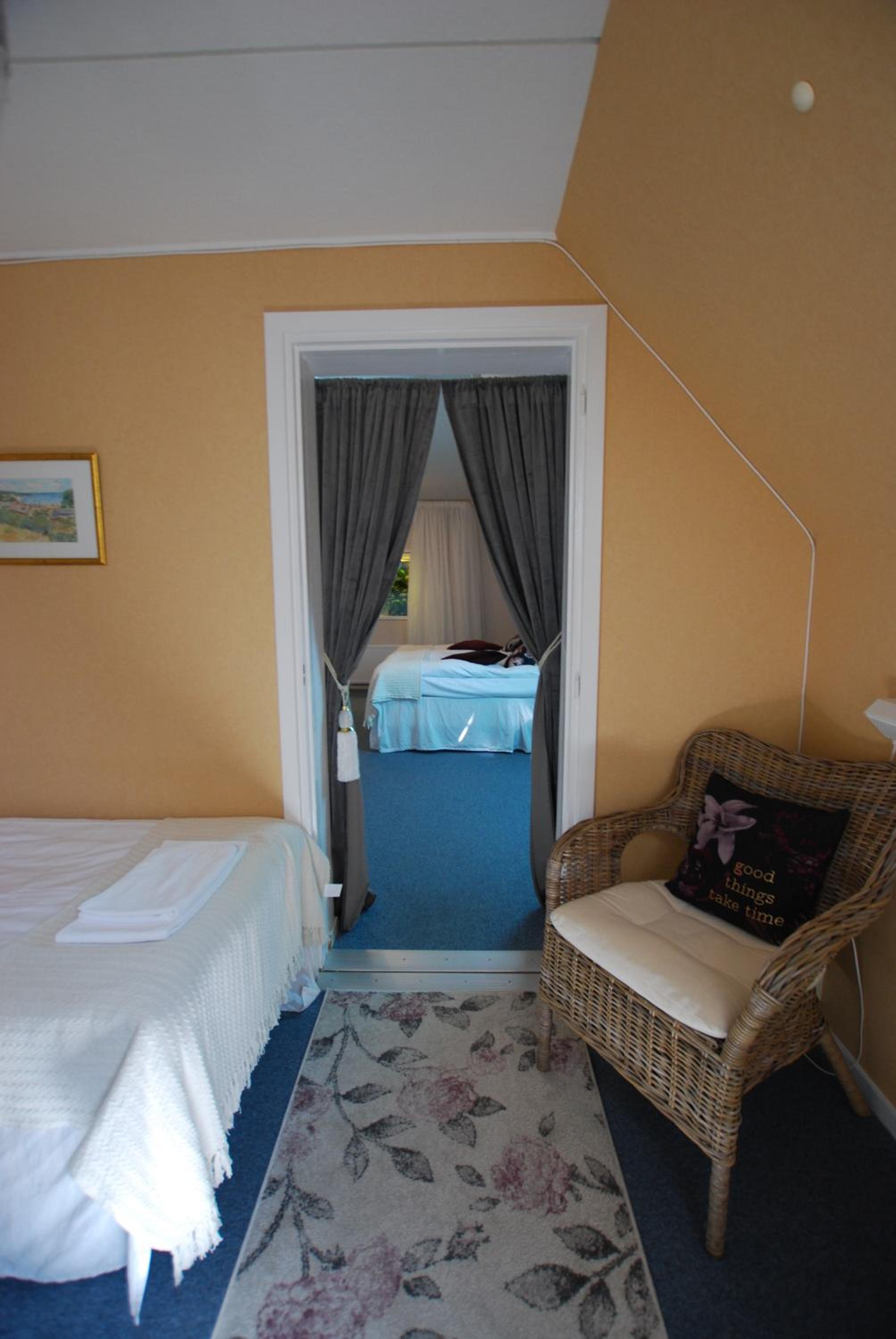 Single Room photo 3