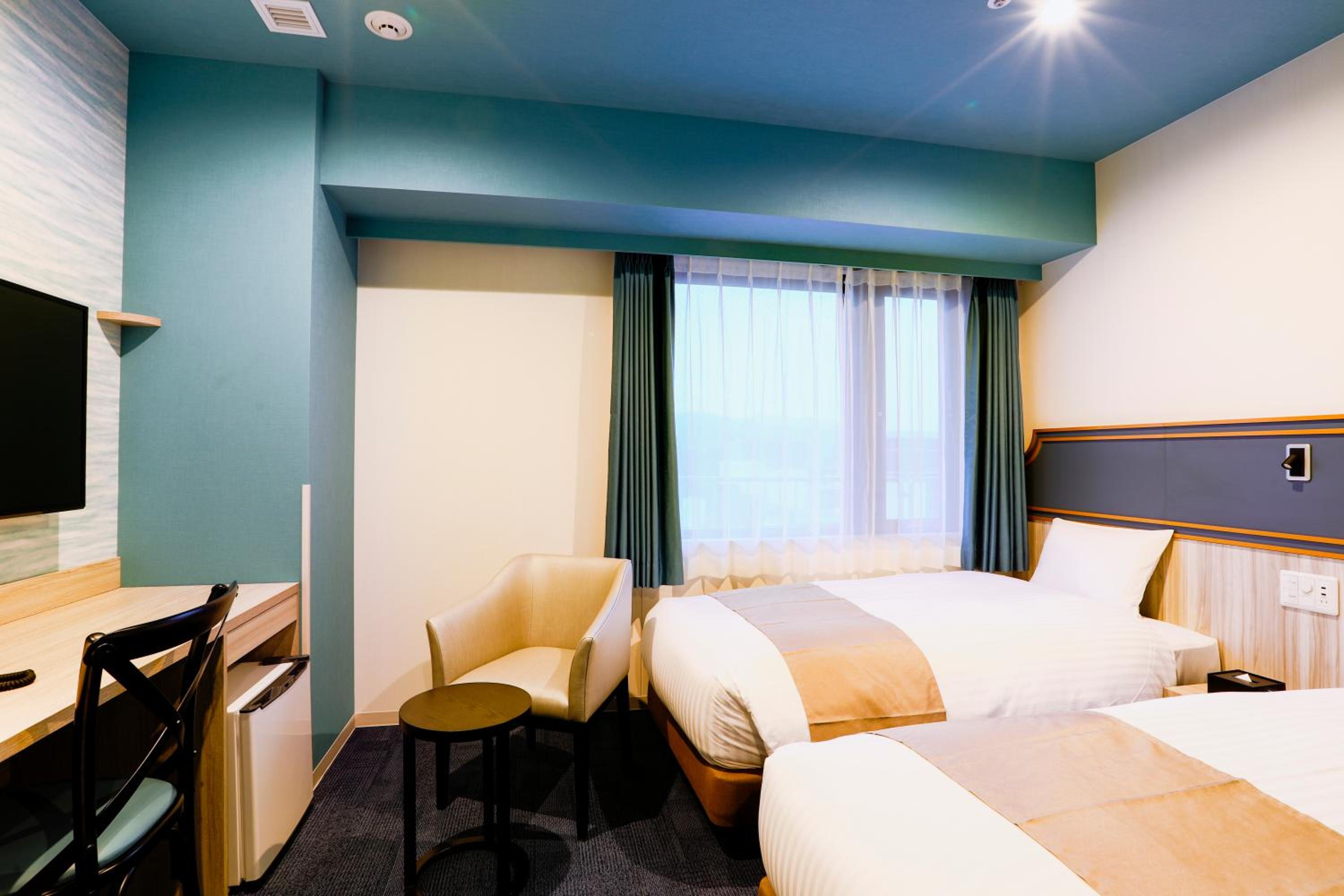 Standard Twin Room - Photo 1