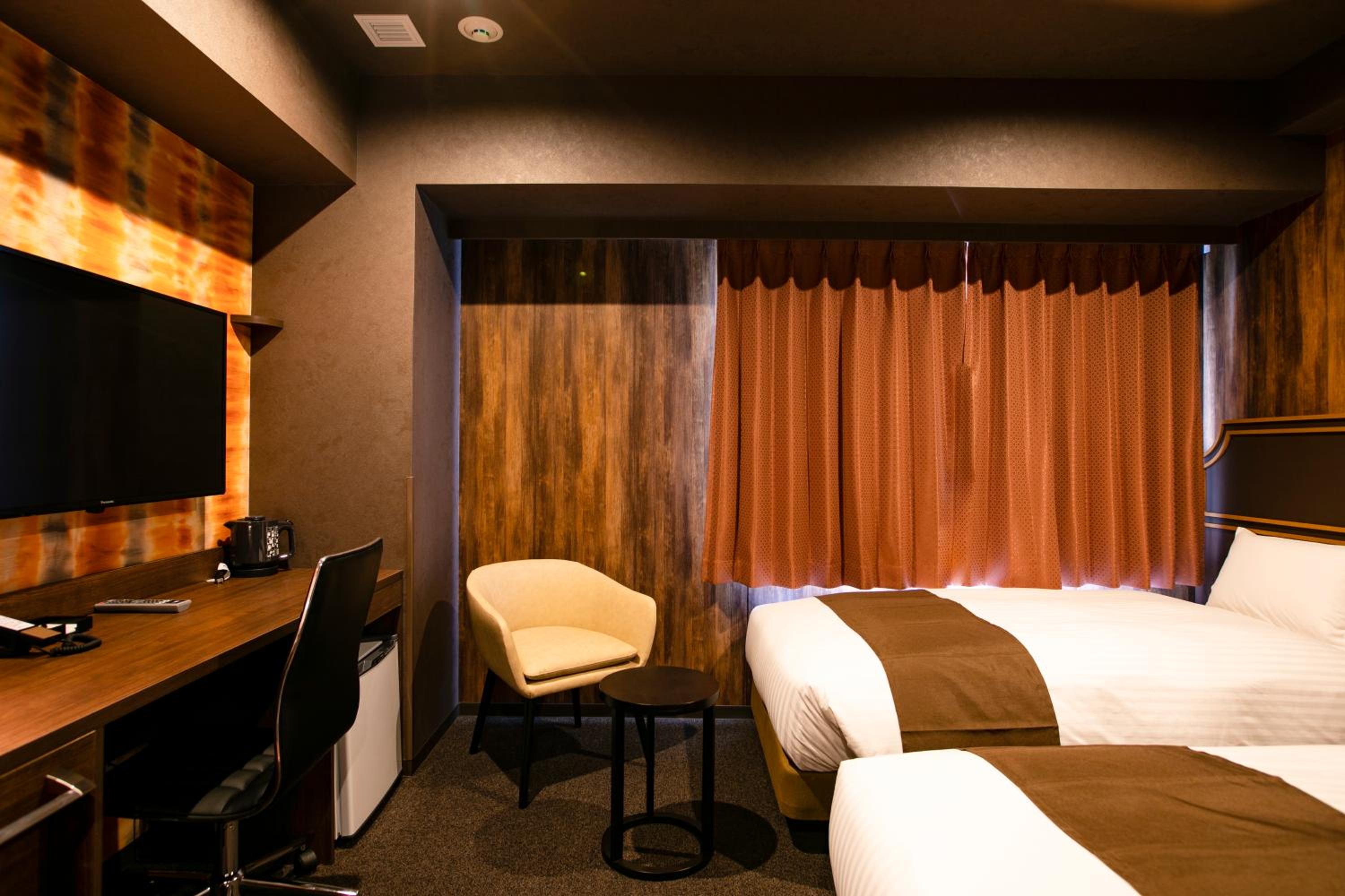 Standard Twin Room - Photo 14