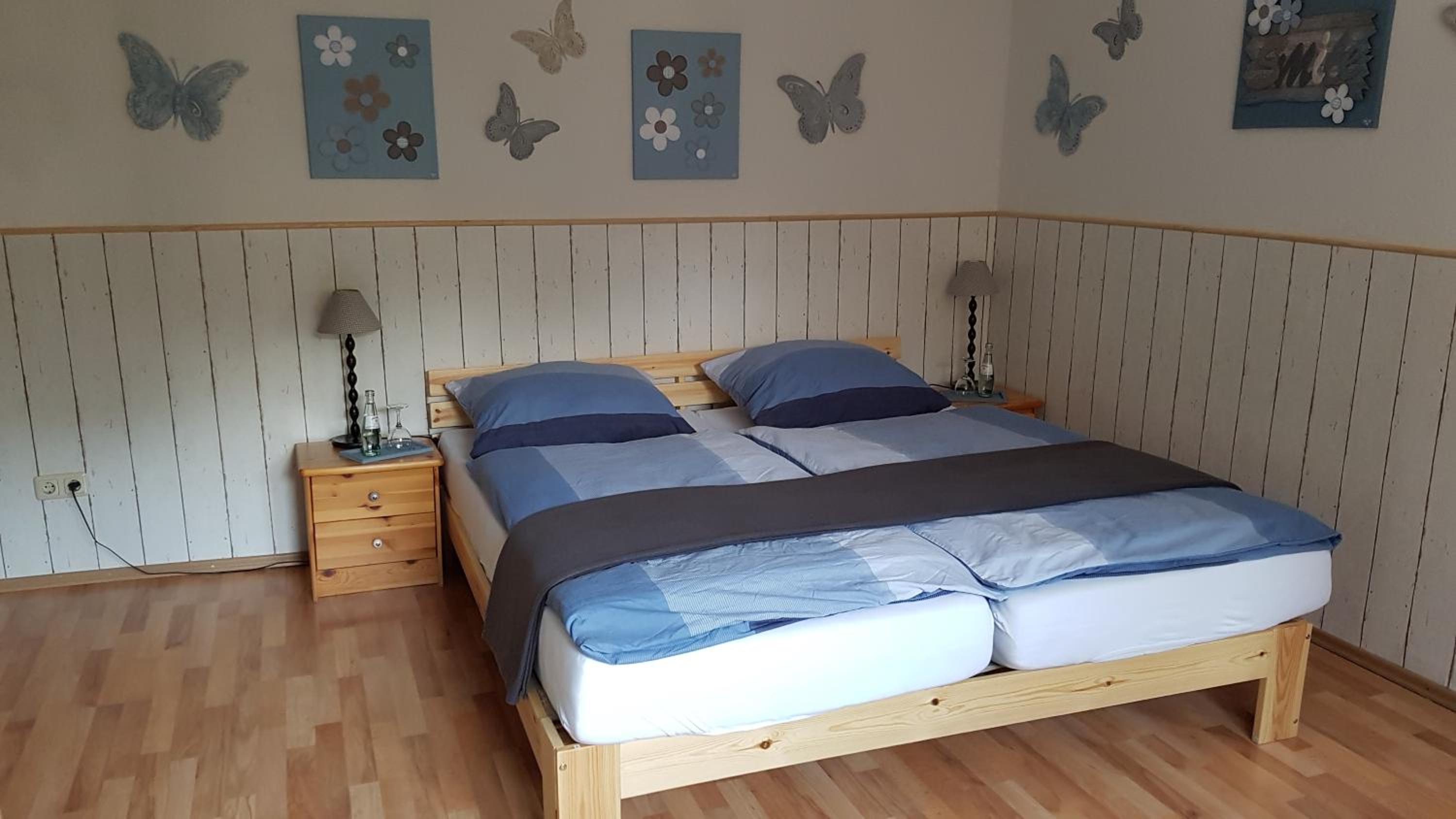 Standard Triple Room - Photo 2