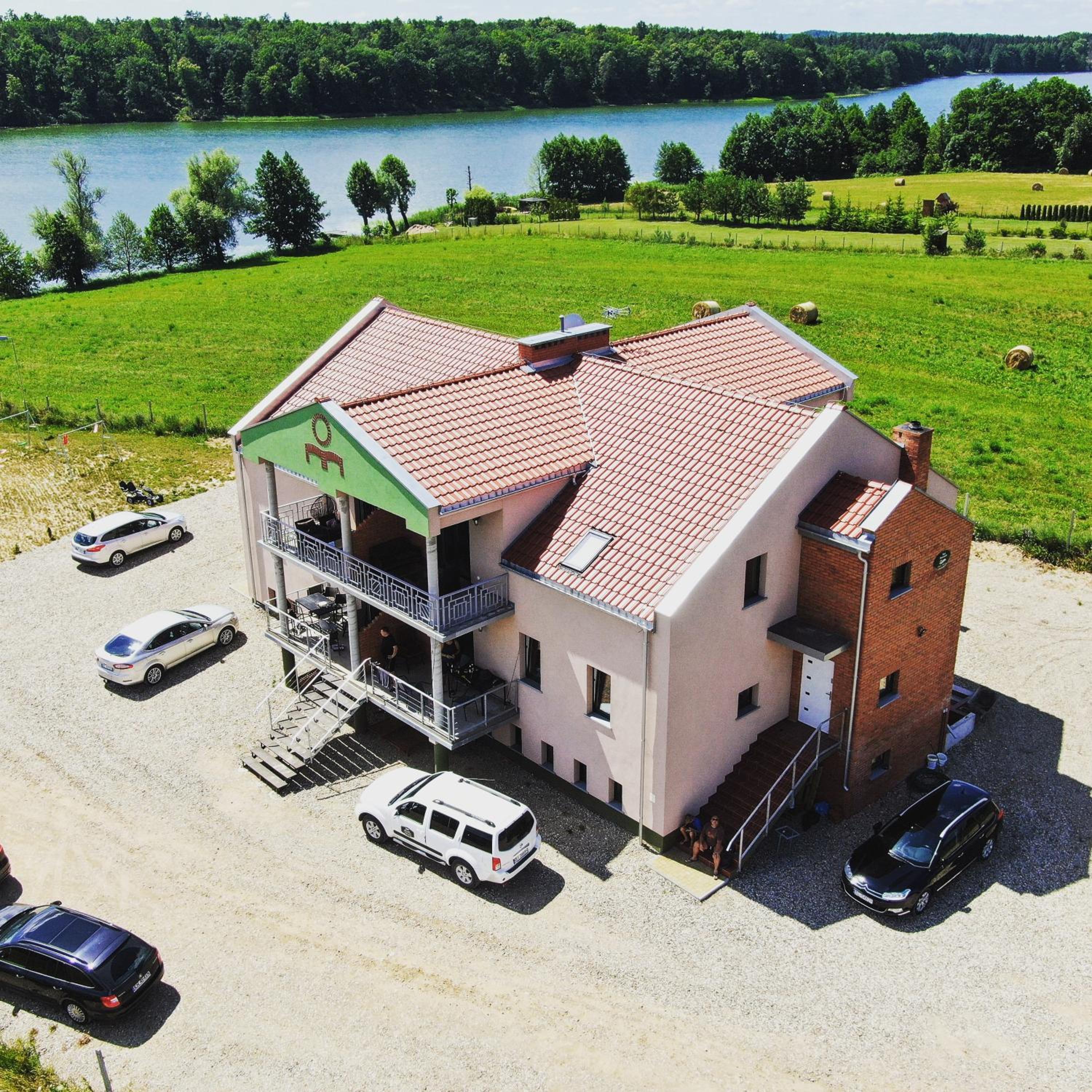 Suite with Lake View - Photo 29