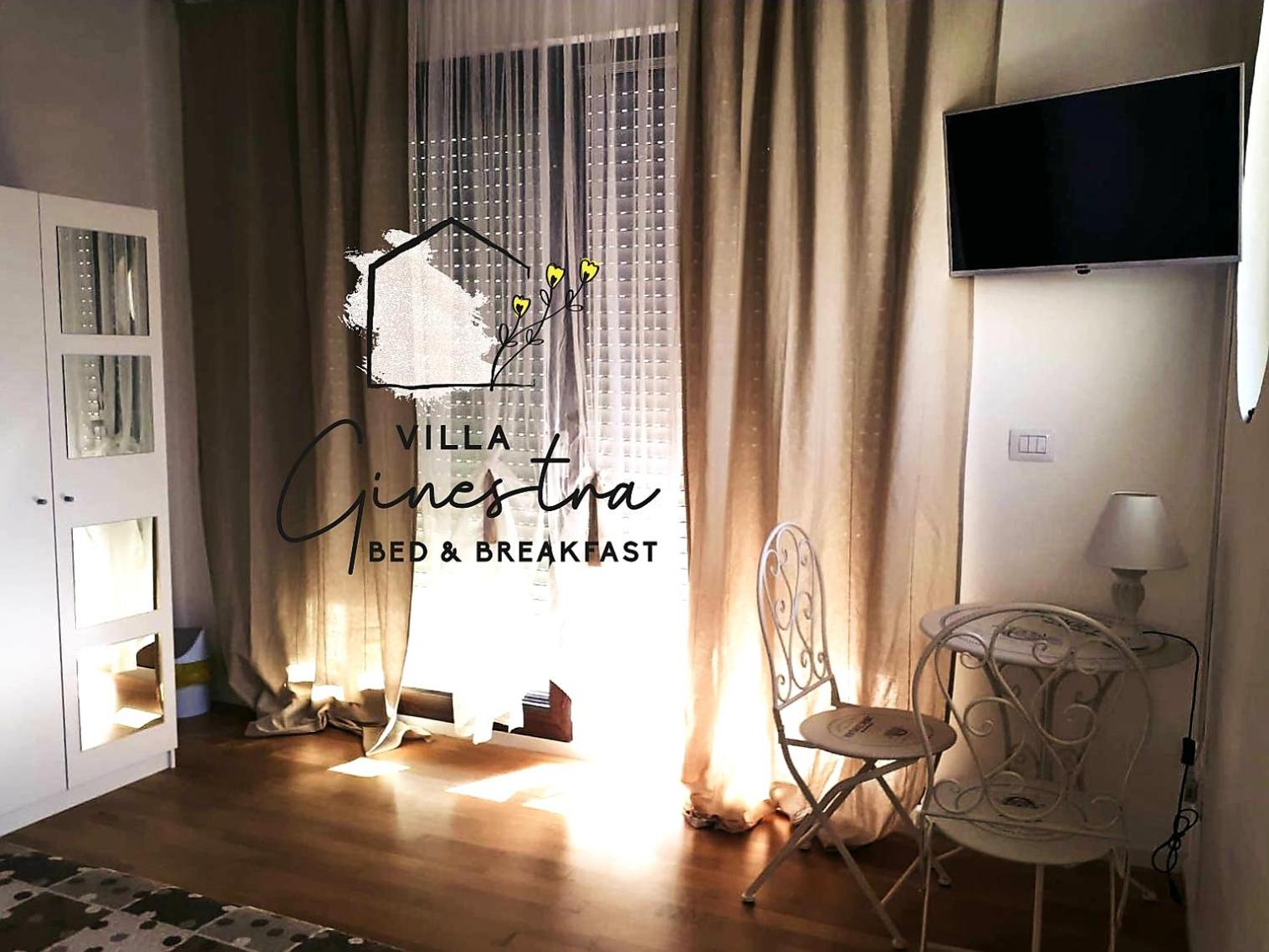 Double Room - Photo 11