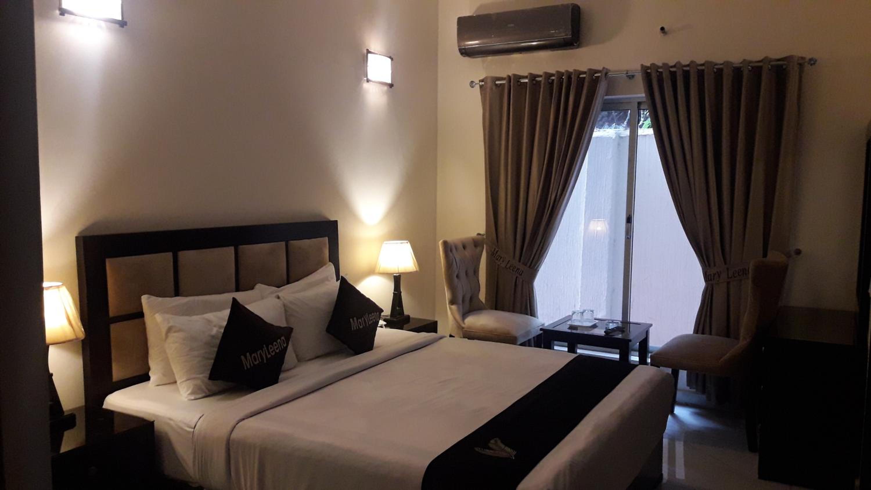 Deluxe Double Room photo 3