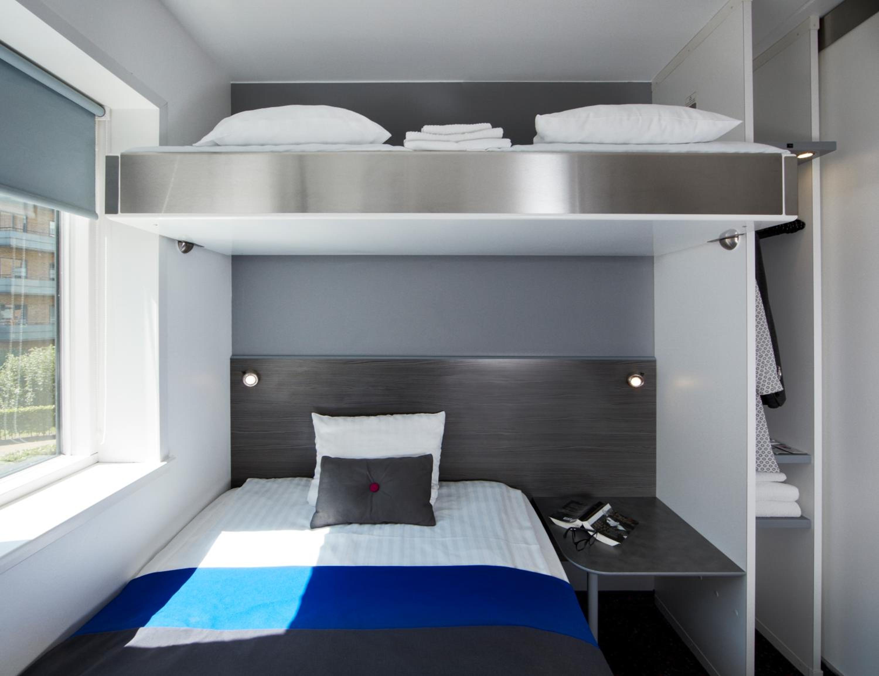 Standard Queen Room