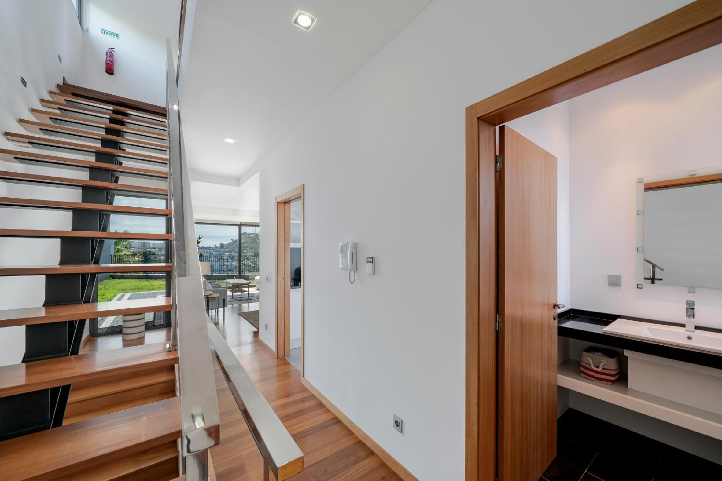 Three-Bedroom Villa photo 1