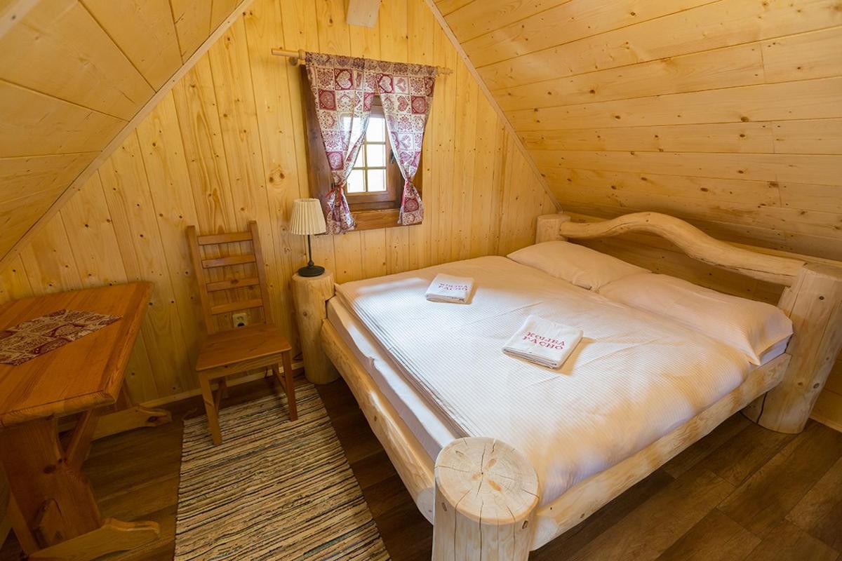 One-Bedroom Apartment - Photo 25