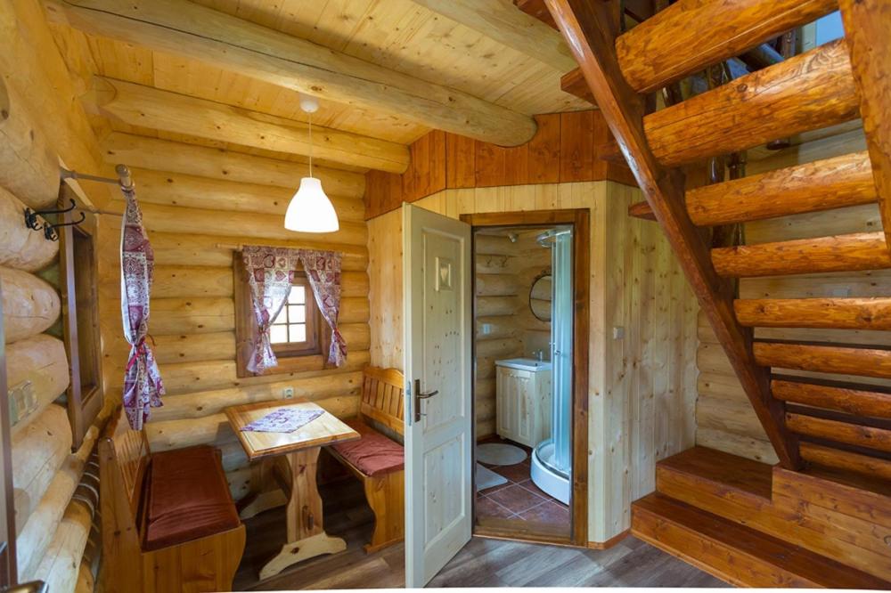 One-Bedroom Apartment - Photo 17