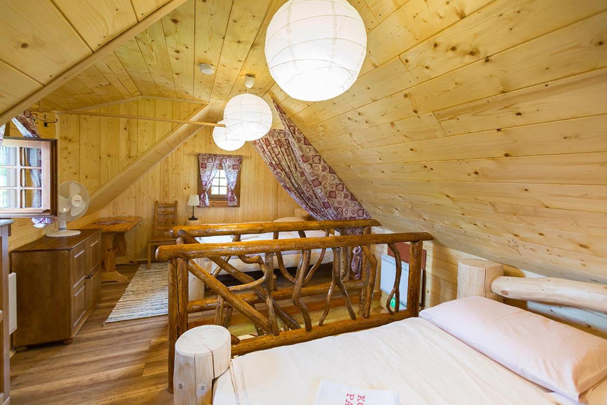 One-Bedroom Apartment - Photo 8