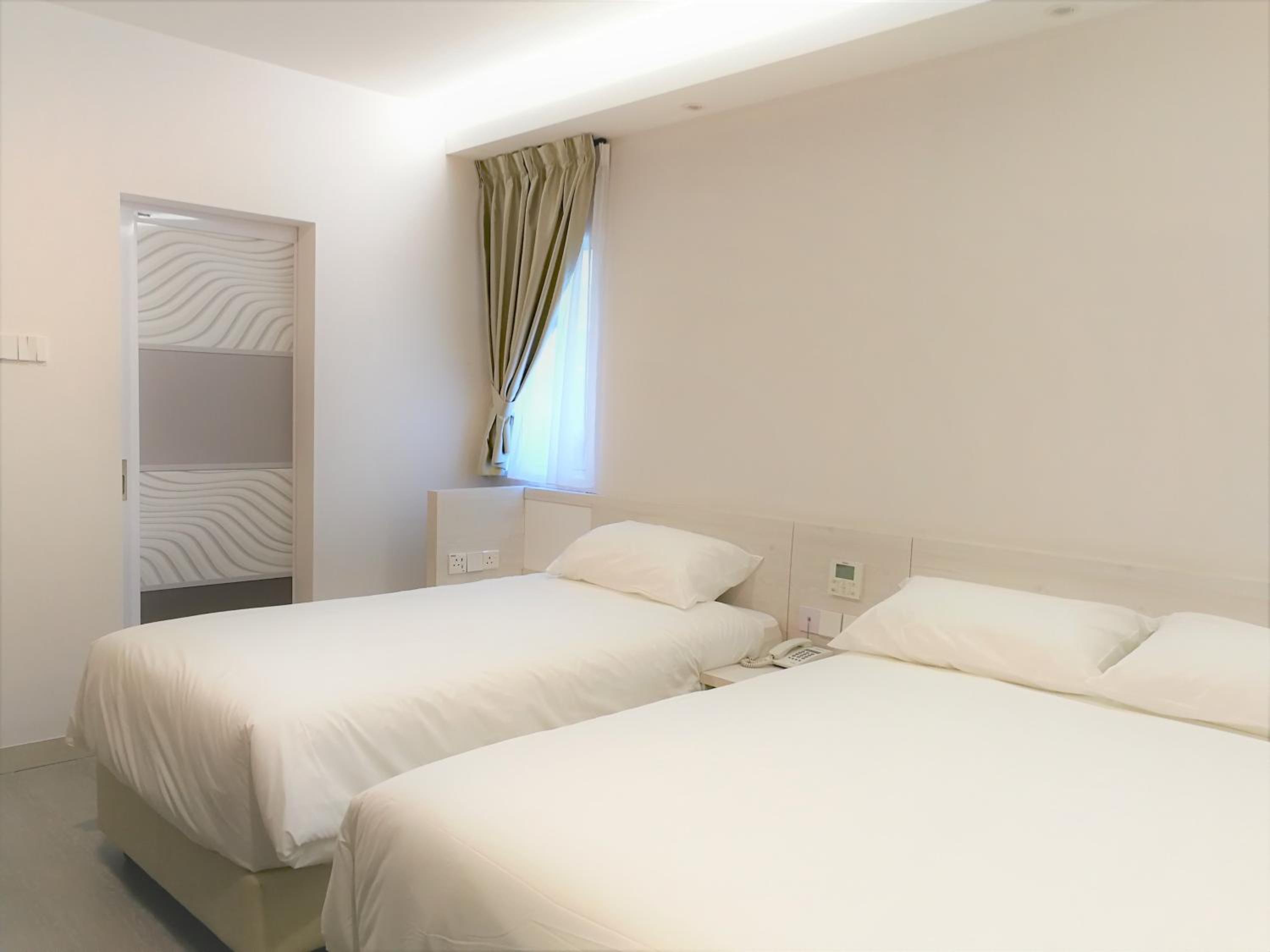Standard Triple Room photo 2
