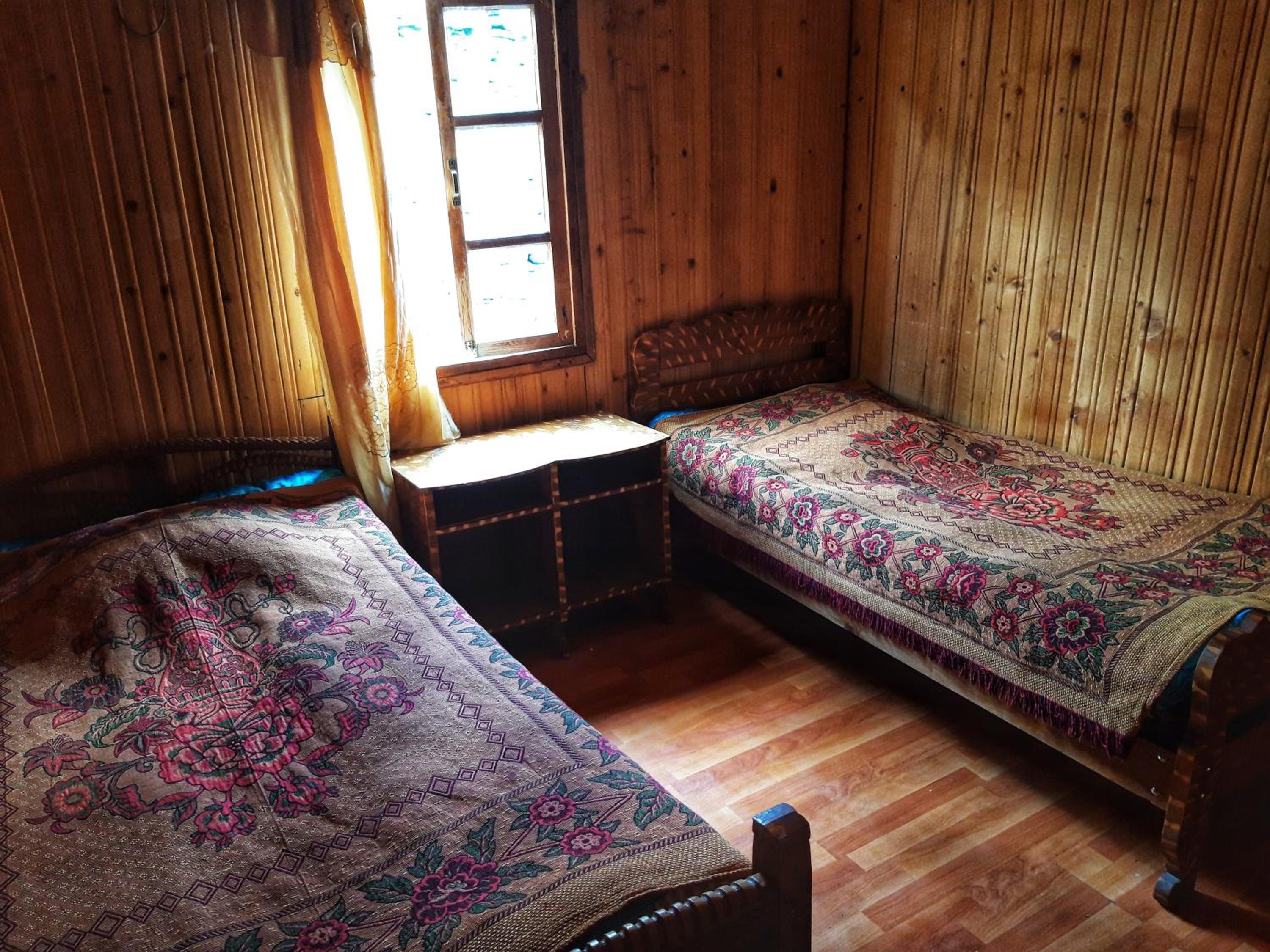 Small Twin Room photo 2