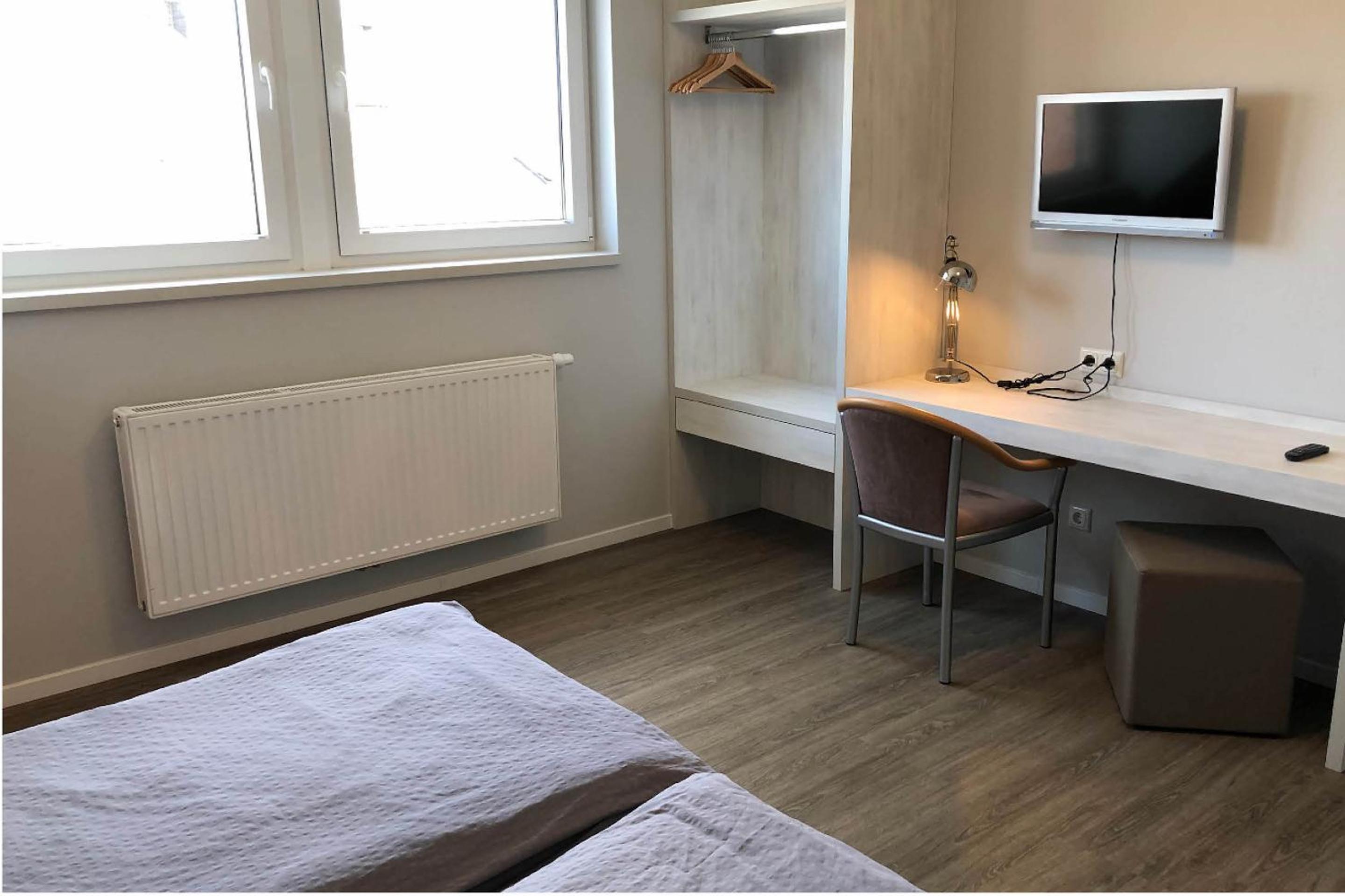 Standard Double Room - Photo 2