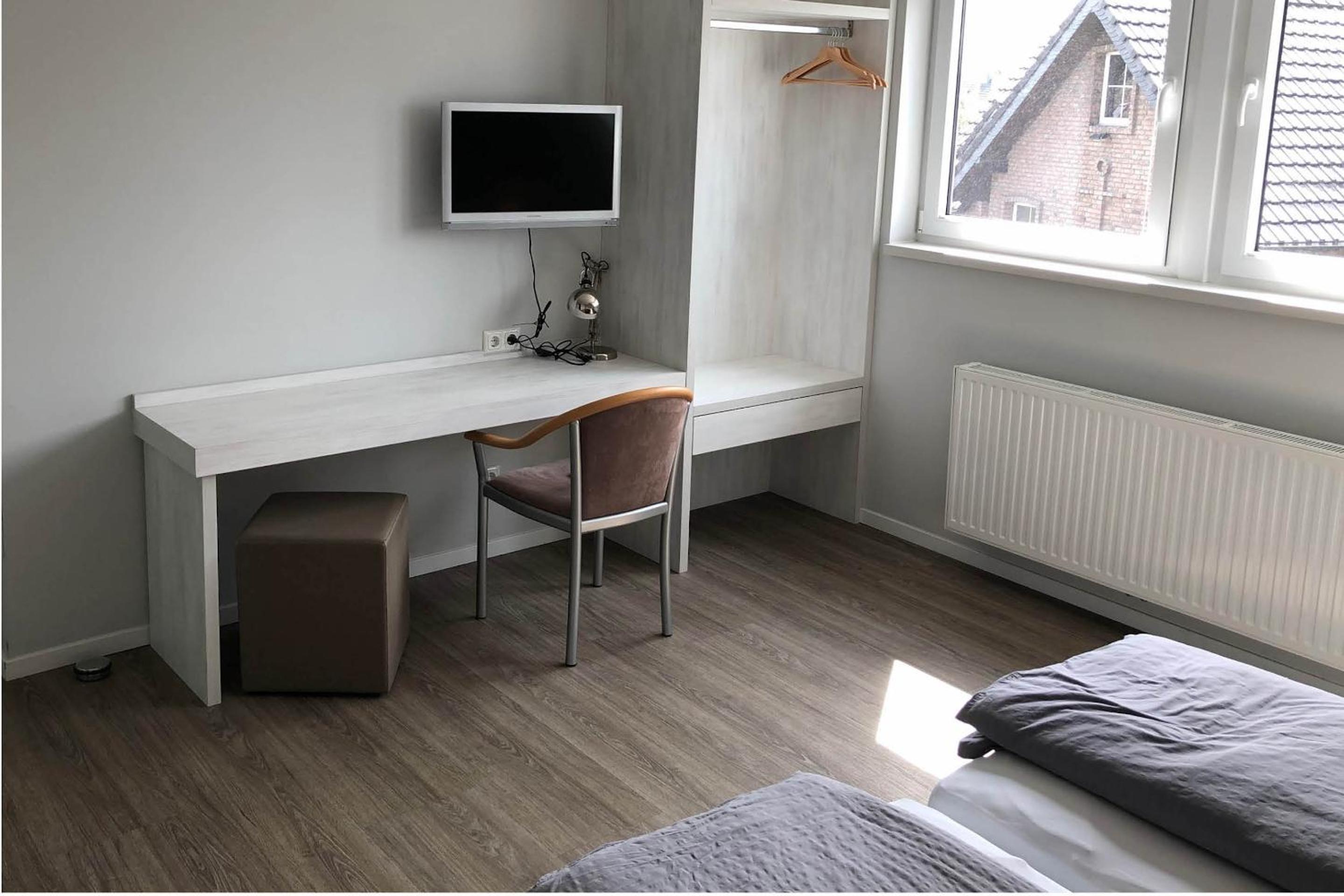 Standard Double Room - Photo 3