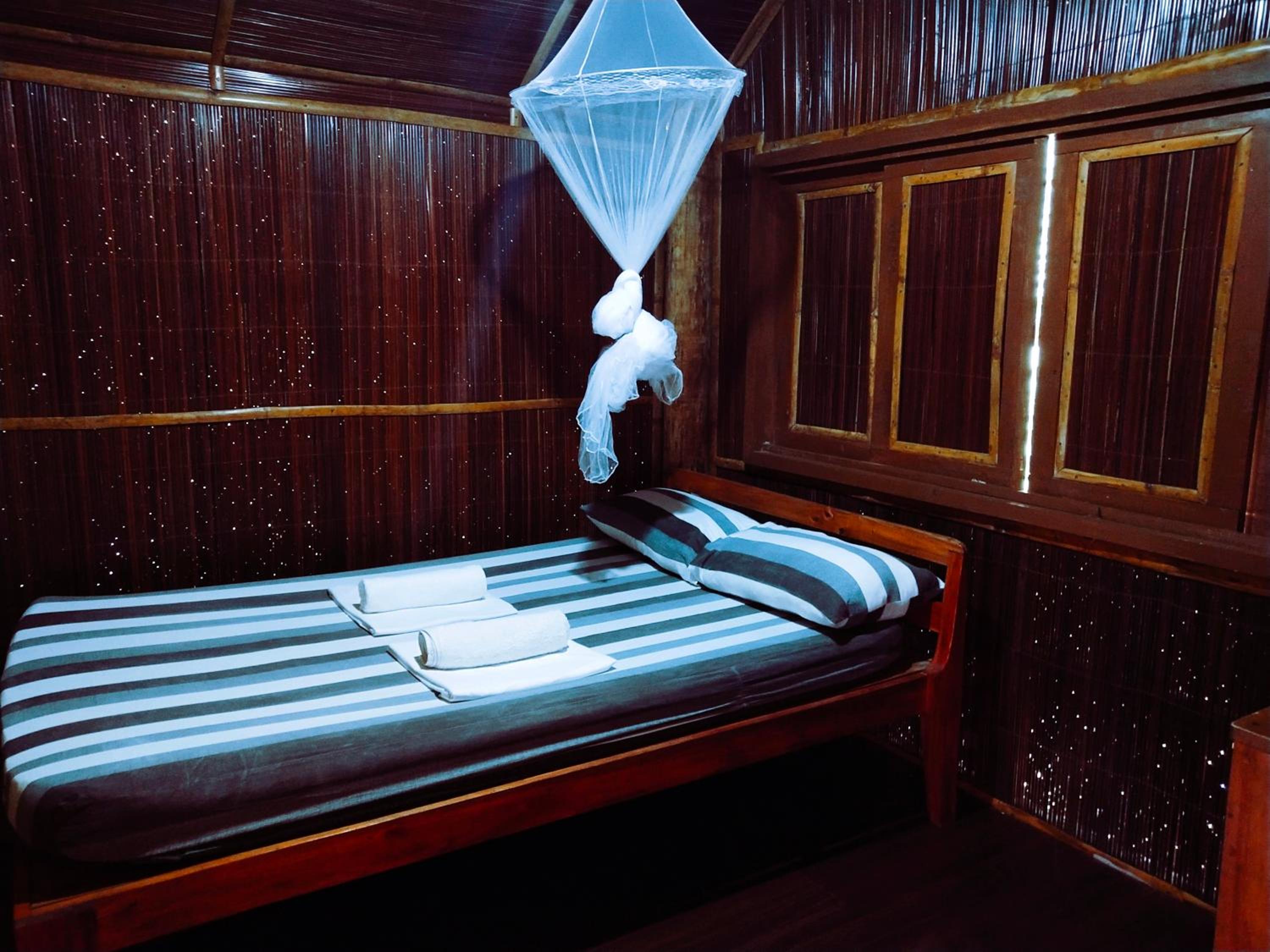 Single Room with Shared Shower and Toilet