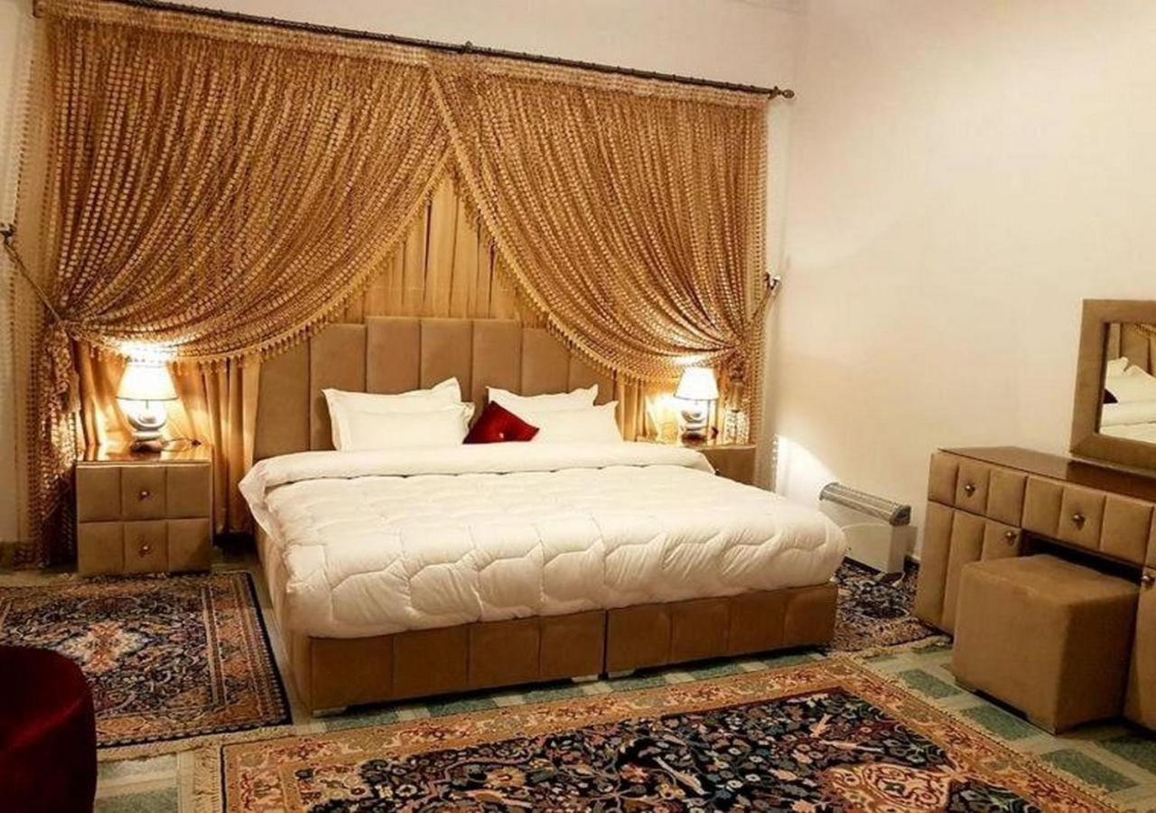 Suite - Photo 3