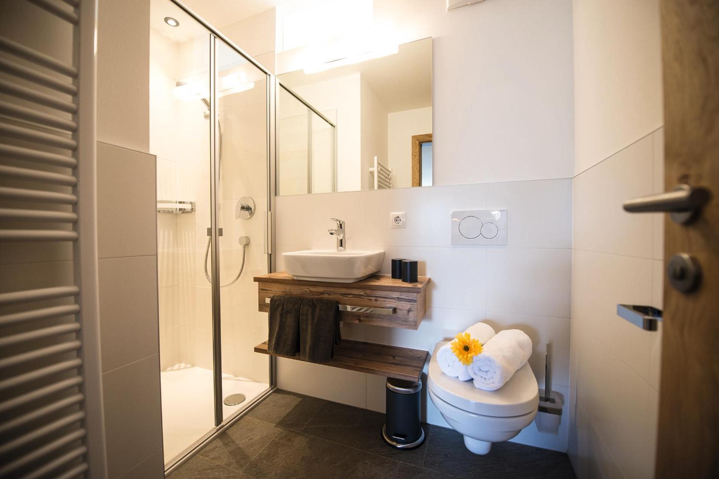 Two-Bedroom Apartment - Photo 40