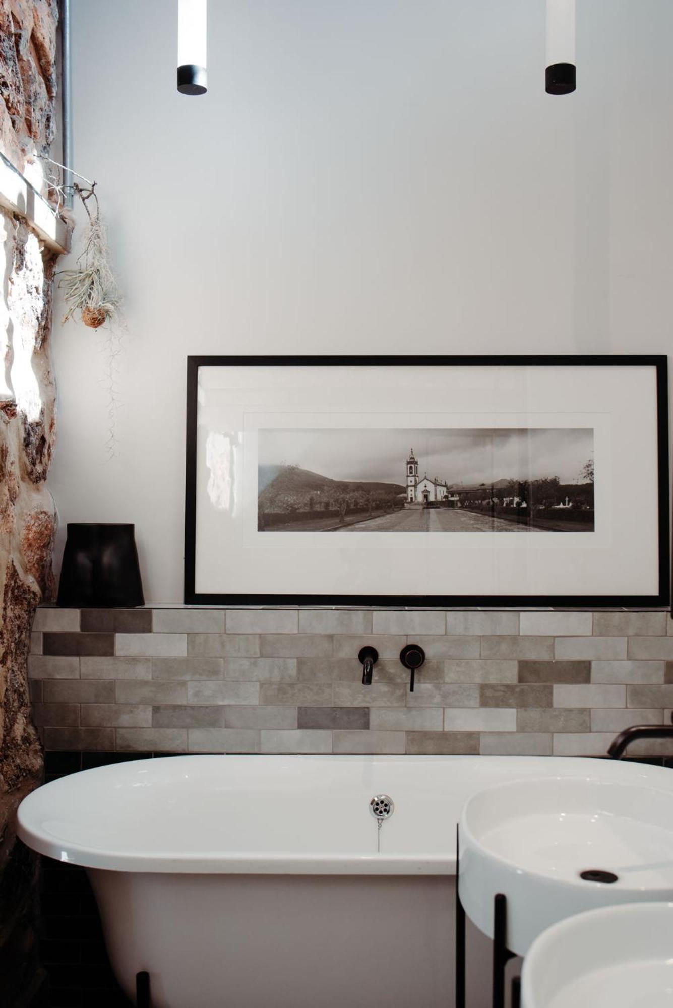 Honeymoon Suite - Photo 28