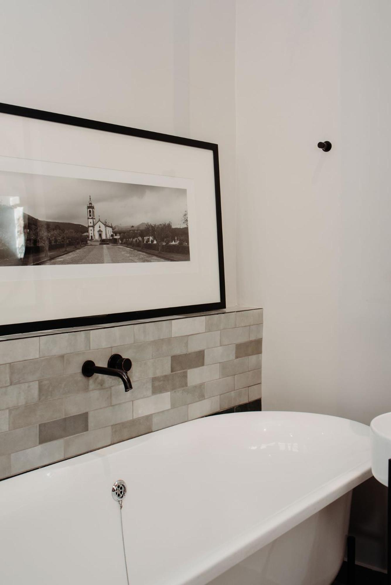 Honeymoon Suite - Photo 31