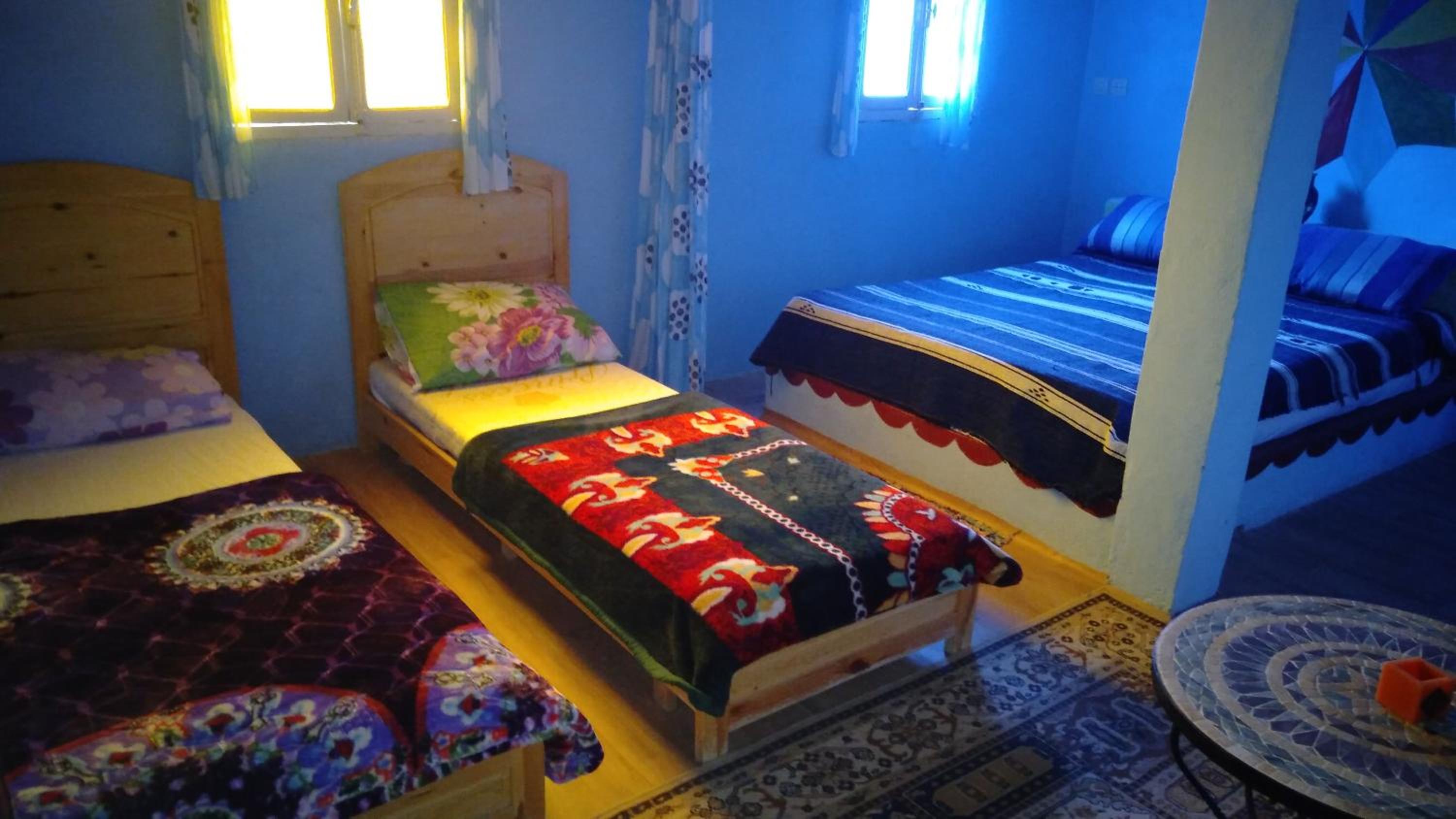 Double or Twin Room with Private Bathroom - Photo 2