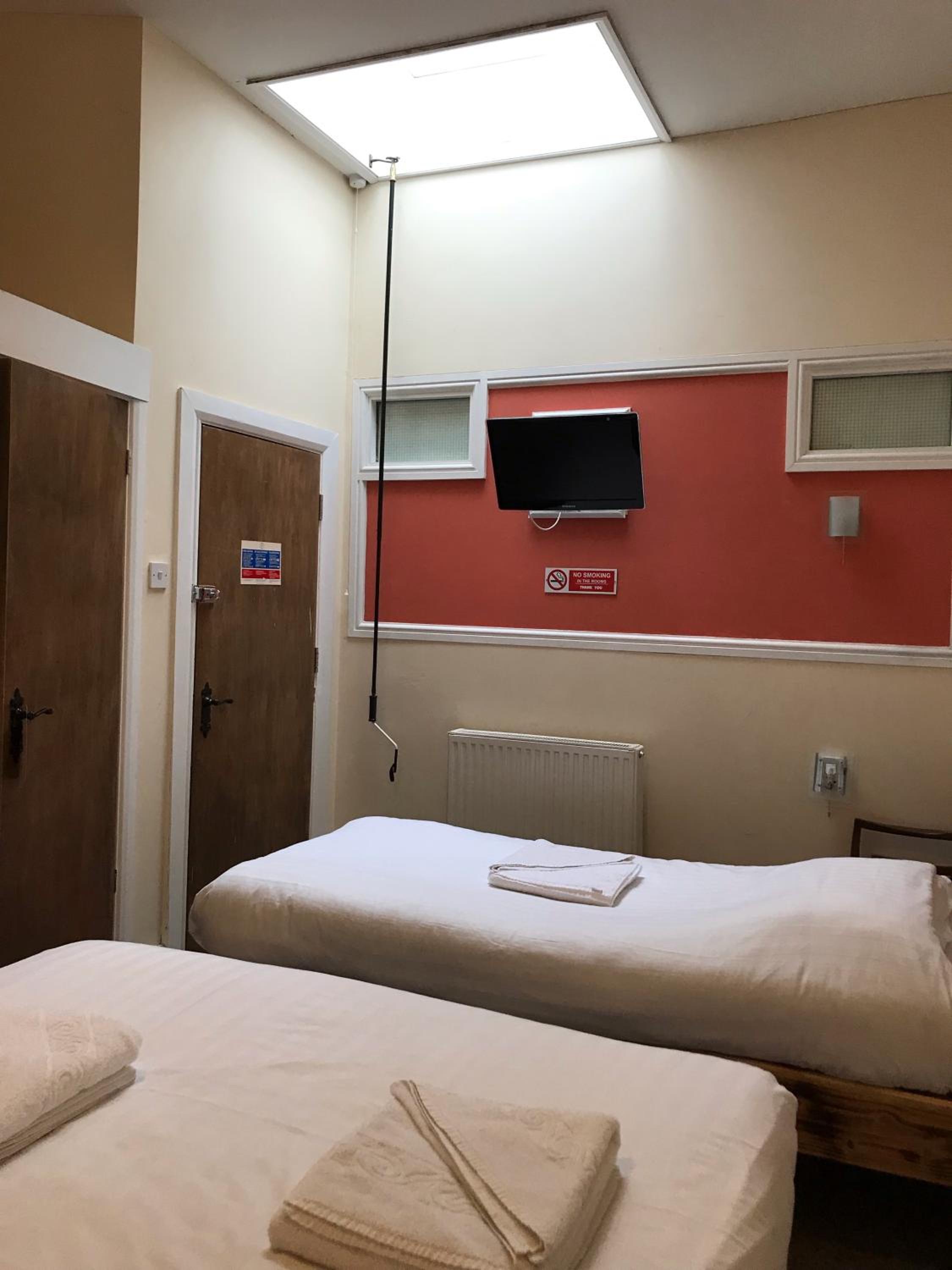 Budget Double Or Twin Room photo 1